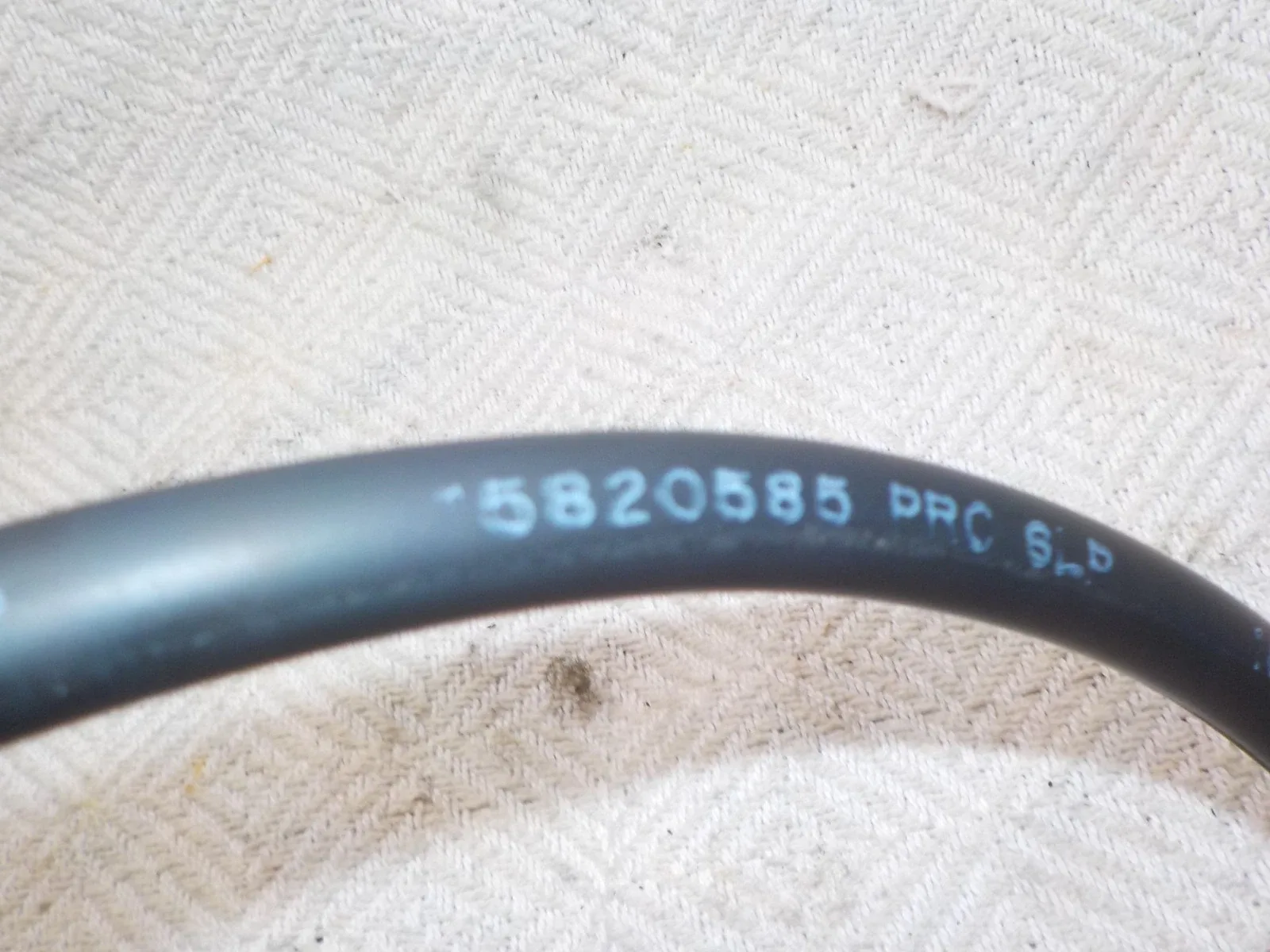 07-13 Chevy Silverado 1500 4x4 transfer case breather line hose w vent image 2