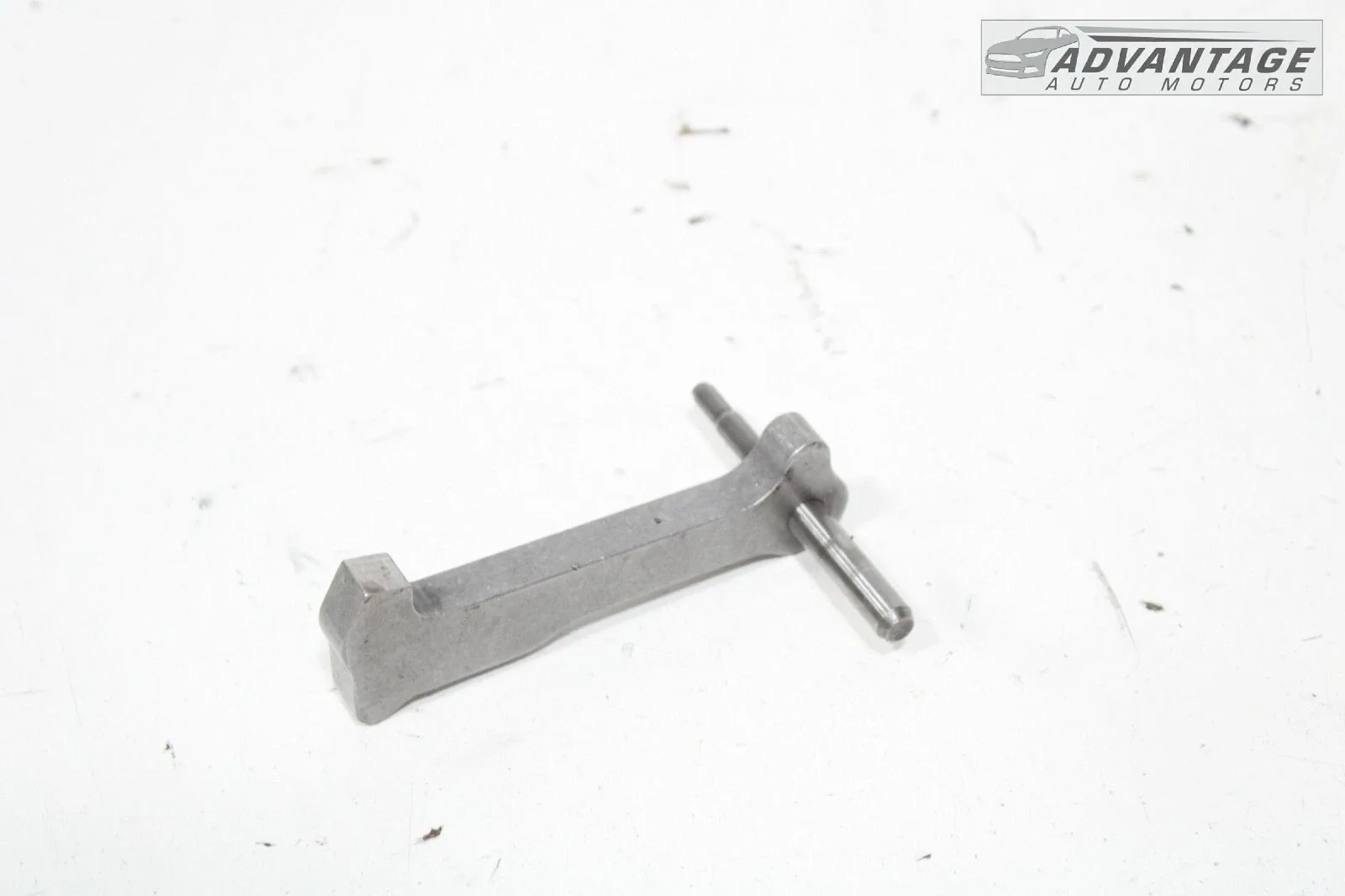 2022 CHEVY BLAZER FWD 9T50 AUTOMATIC TRANSMISSION PARKING PAWL BRACKET OEM image 2