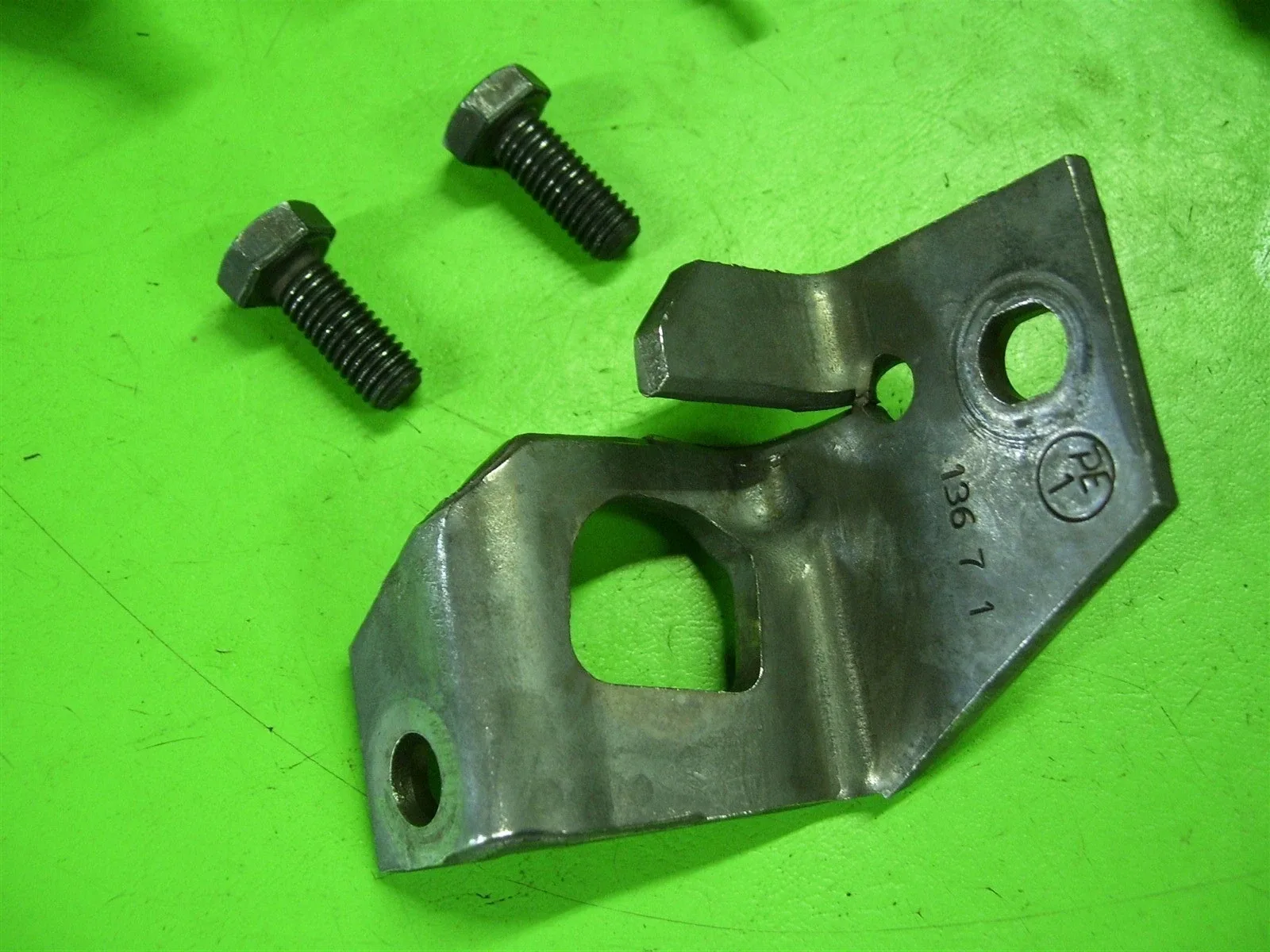 4L60E Shift Linkage automatic transmission 5.7 Chevrolet Tahoe Park Pawl Detent image 4