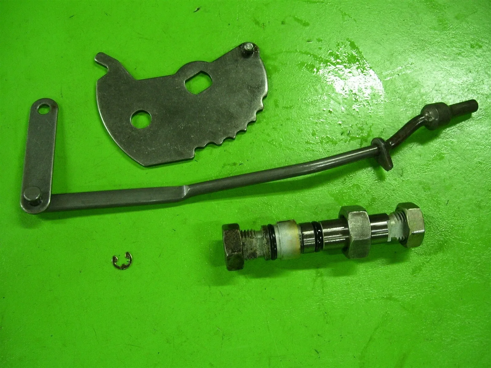 280Z Datsun 280ZX 1980 AUTOMATIC TRANSMISSION 3N71B Parking Shift Mechanism