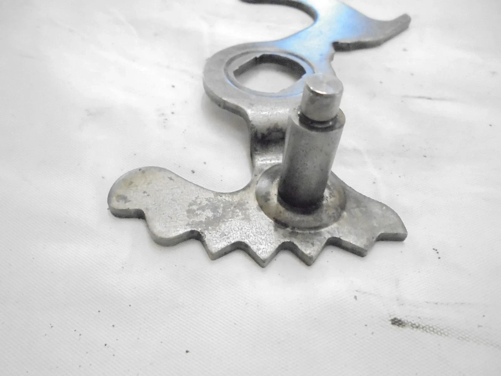 1971-1986 Mustang Automatic C4 Transmission Parking Pawl Rooster Comb Bracket image 3