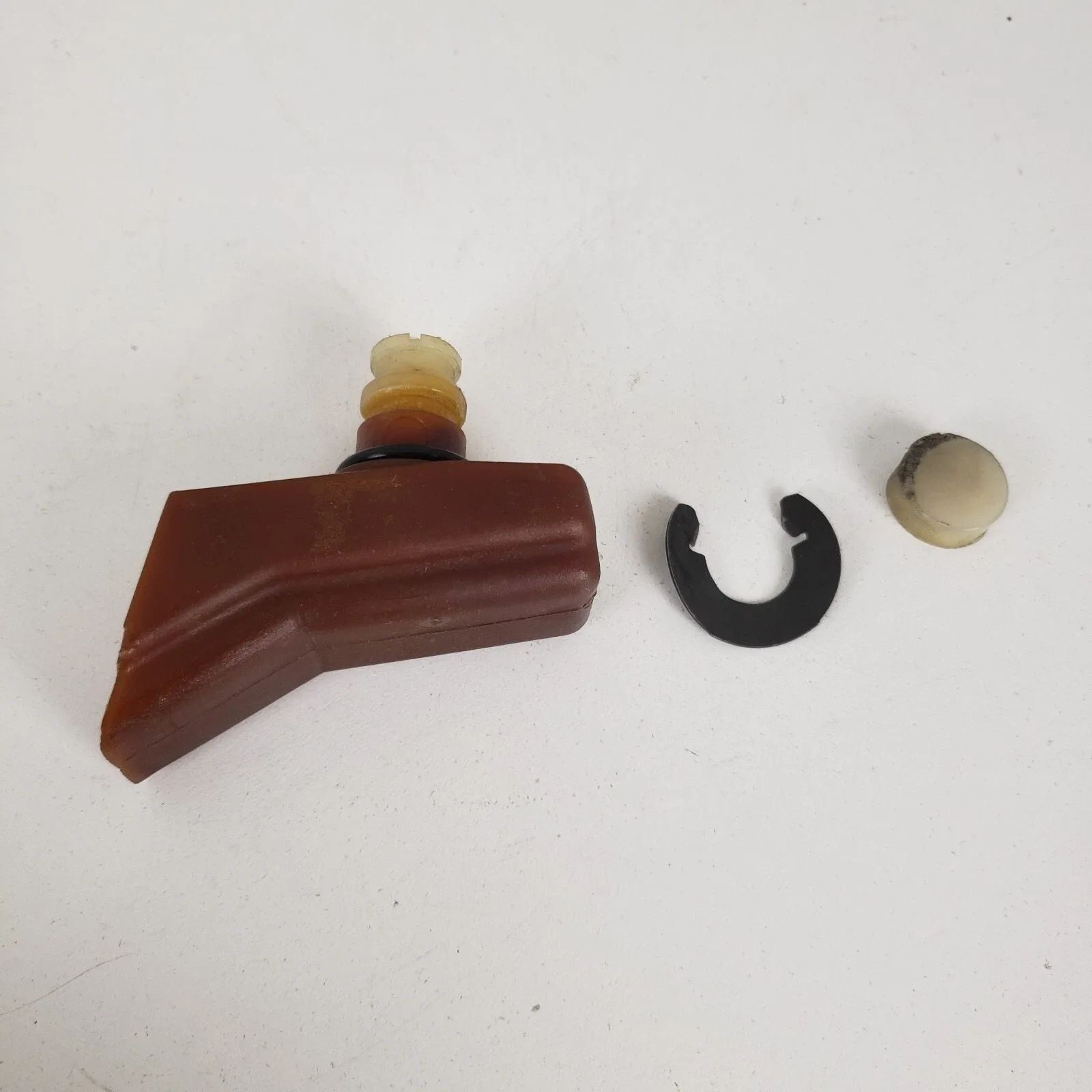 BMW E12 E21 E30 E28 E23 E24 E32 E31 E34 Transmission Vent Ventilation Valve