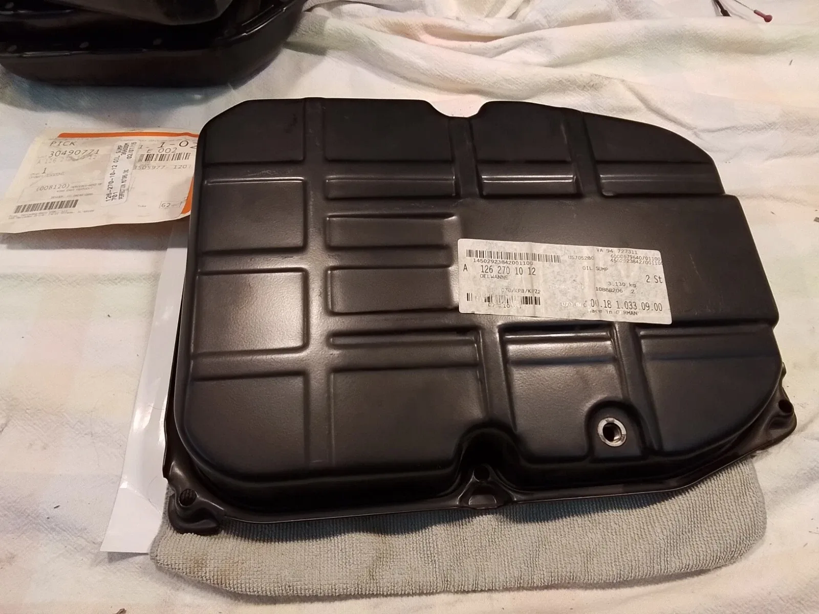 Genuine Mercedes-Benz Transmission Oil Pan 1262701012
