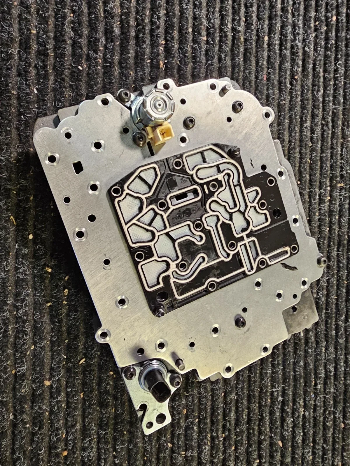 2007-2008 Chrysler Pacifica Automatic Transmission Valve Body - Rostra 55-0019 image 3