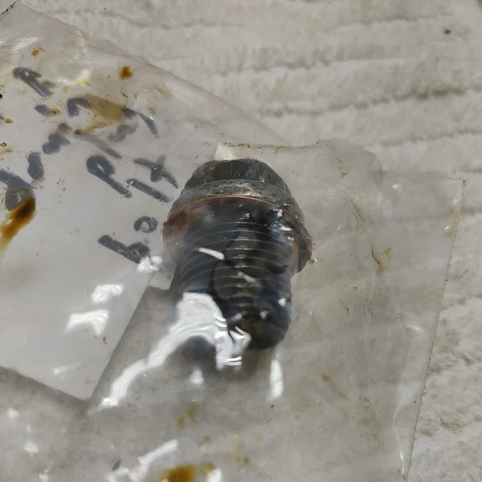 2004 04 Volvo XC90 V6 Twin Turbo Oil Pan Drain Bolt Nut with Washer OEM used image 4