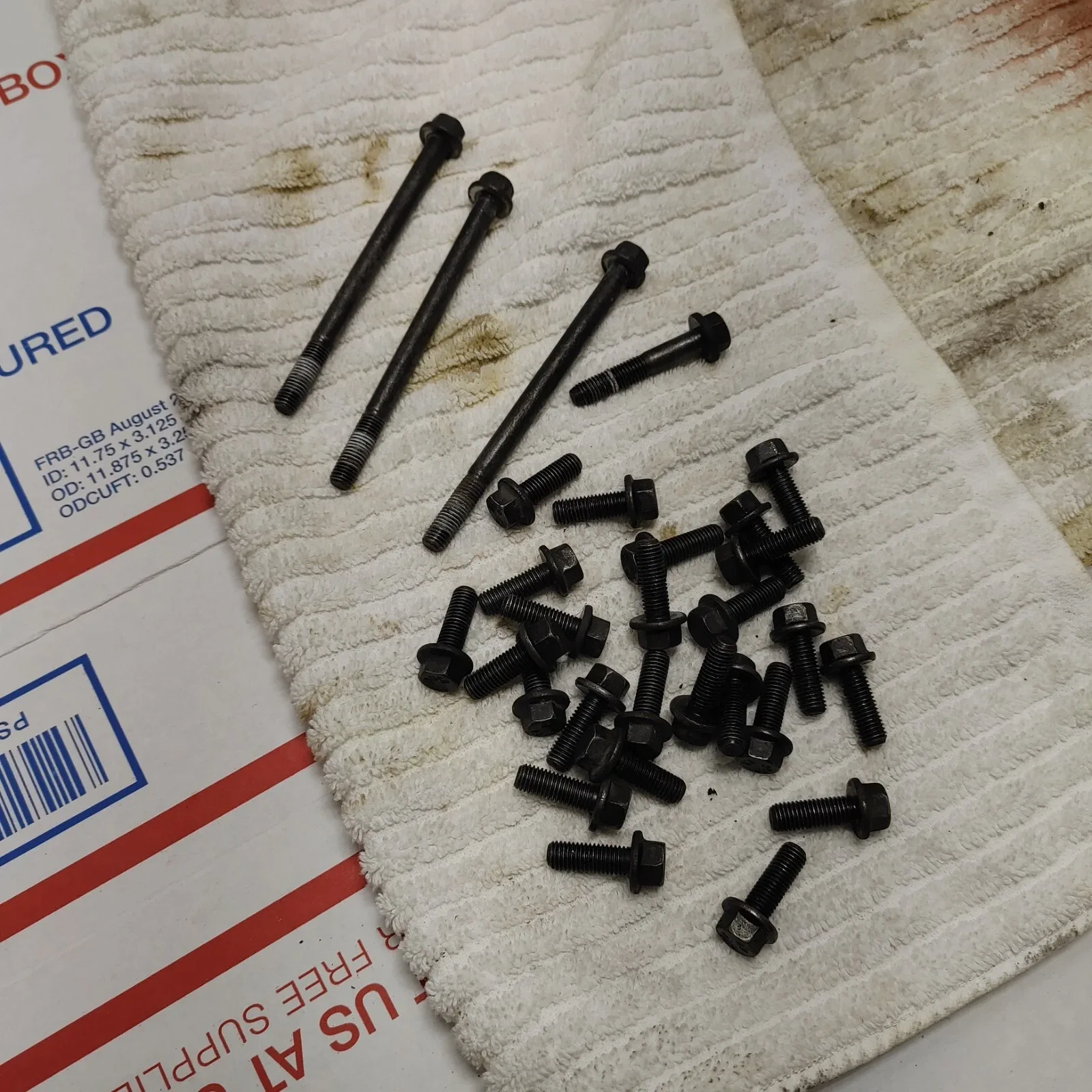 2004 04 Volvo XC90 V6 Twin Turbo Oil Pan Bolt Set Mostly Complete OEM image 3