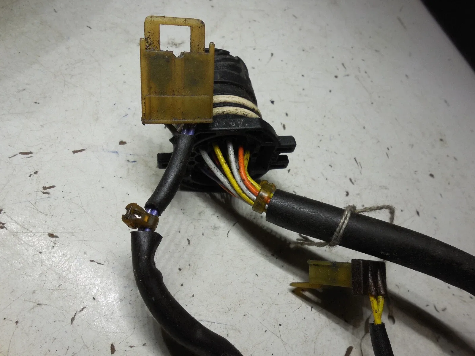 BMW E90 / E53 Valve Body Wiring Harness for ZF 5HP24 — MPN 1732370 image 3