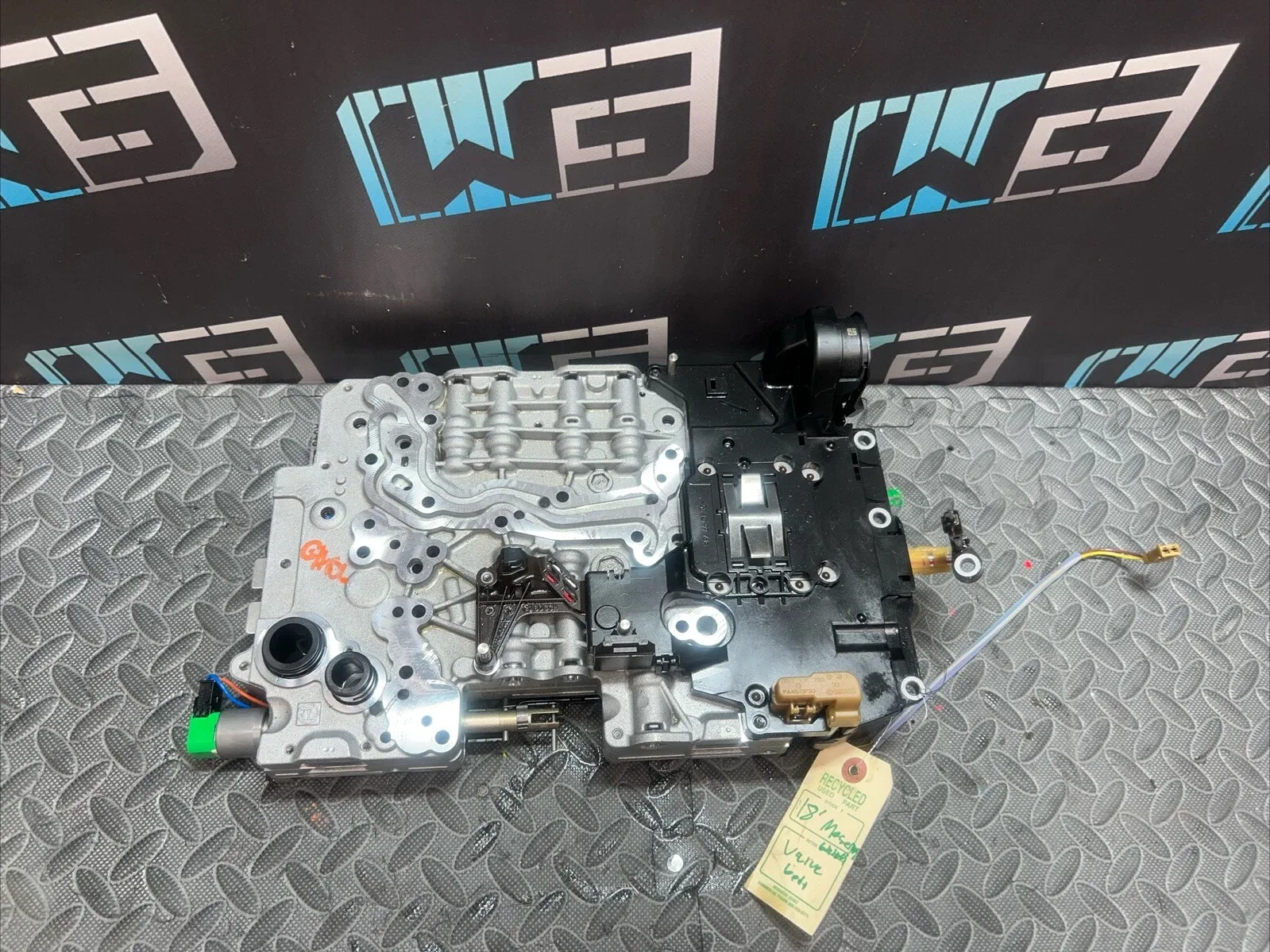 2018 Maserati Ghibli Transmission Valve Body Conductor Plate LR065126 image 3
