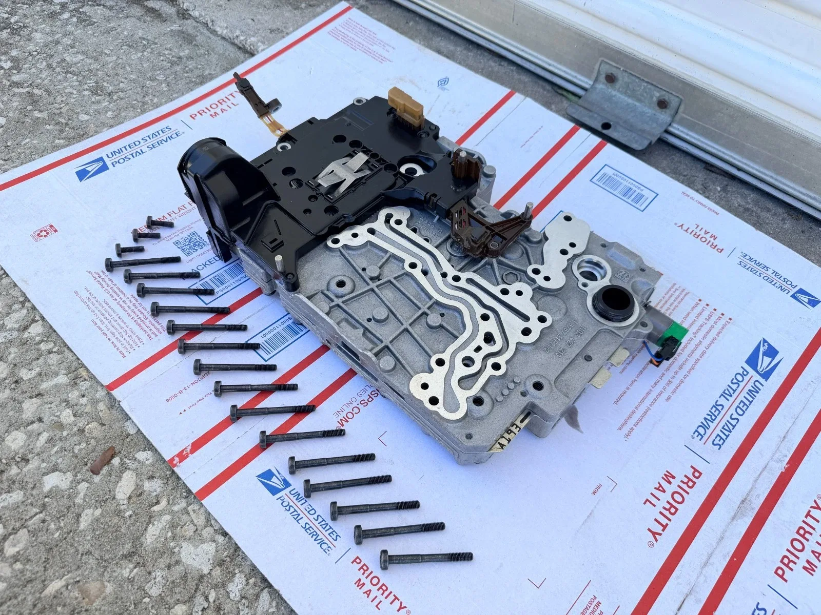 2017-2025 Alfa Romeo Giulia 2.0L Transmission Valve Body MPN 1102427213 image 2