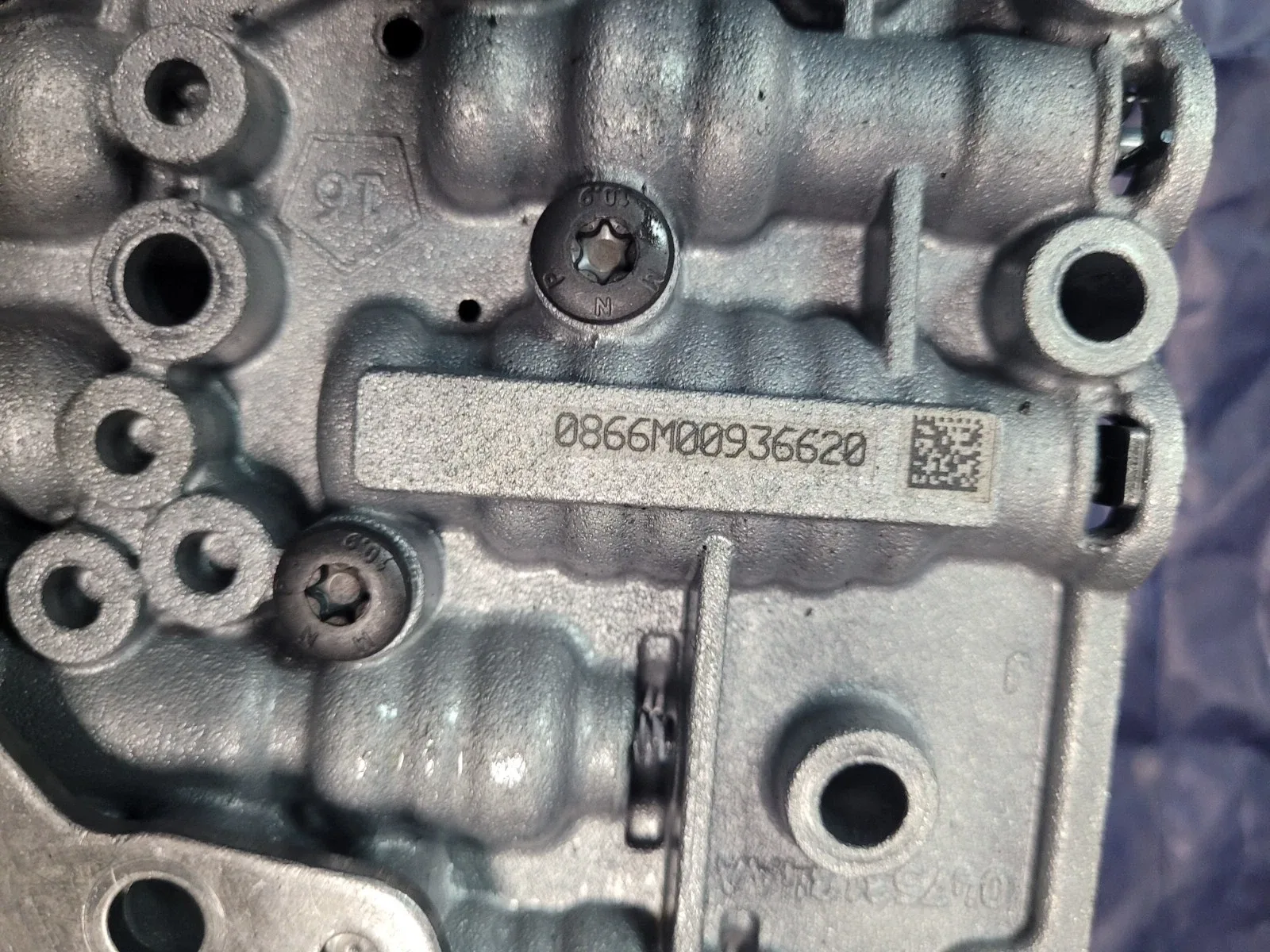 2014-2018 Jeep Cherokee V6 3.2L 4x4 Automatic Transmission Valve Body - OEM 04753180AA image 4