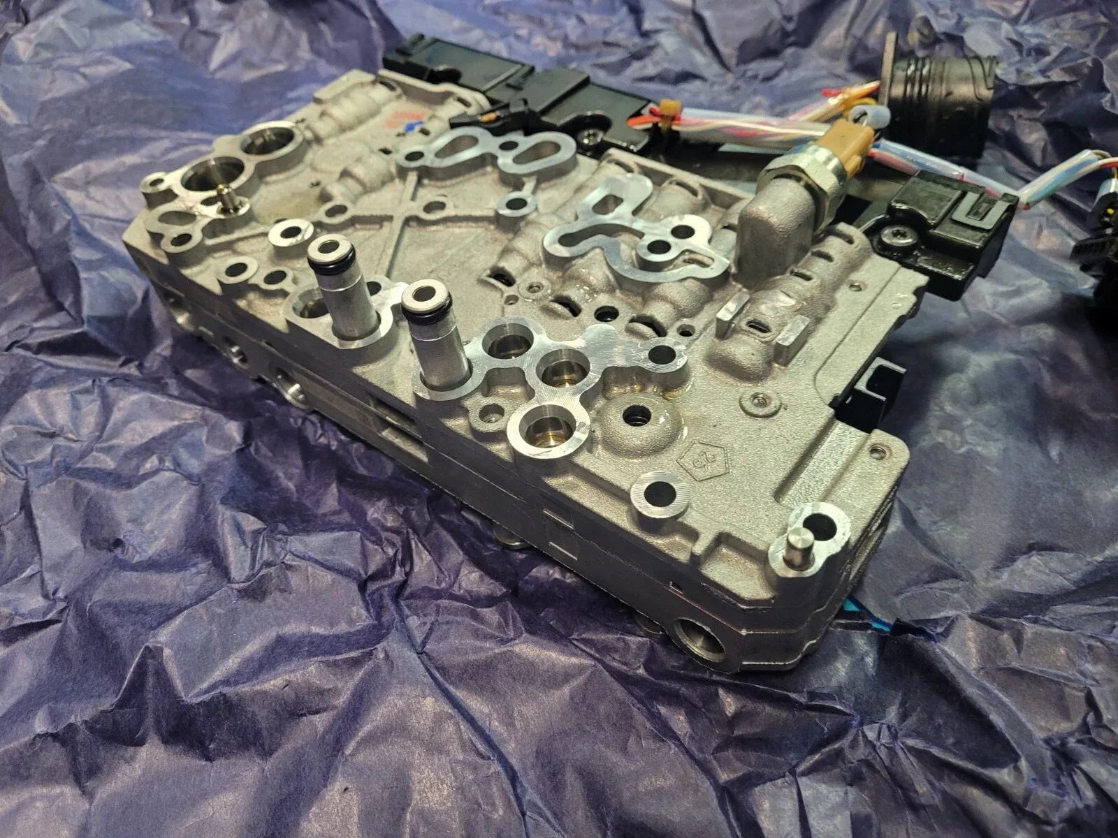 2014-2018 Jeep Cherokee V6 3.2L 4x4 Automatic Transmission Valve Body - OEM 04753180AA