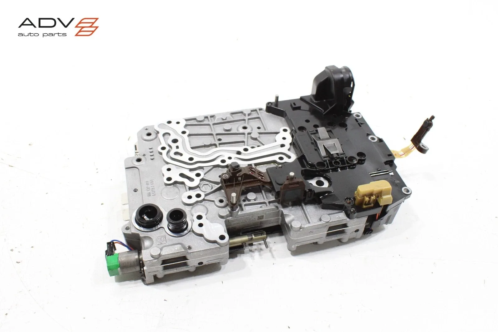 2020-2022 BMW 740i (G12) Automatic Transmission Valve Body - 24008743425