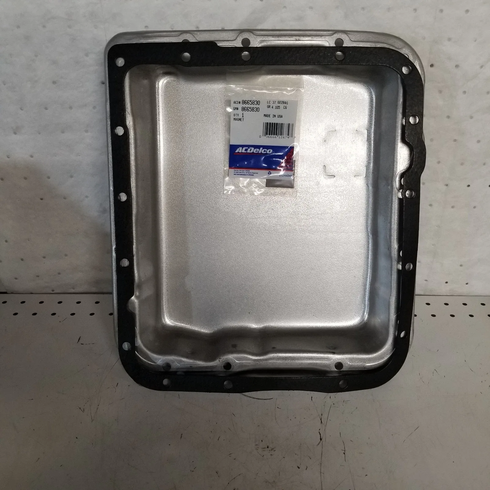 GM  NEW Auto Transmission Oil Pan 4L60E Fits GMC /CHEVROLET 1500 PICKUP image 2