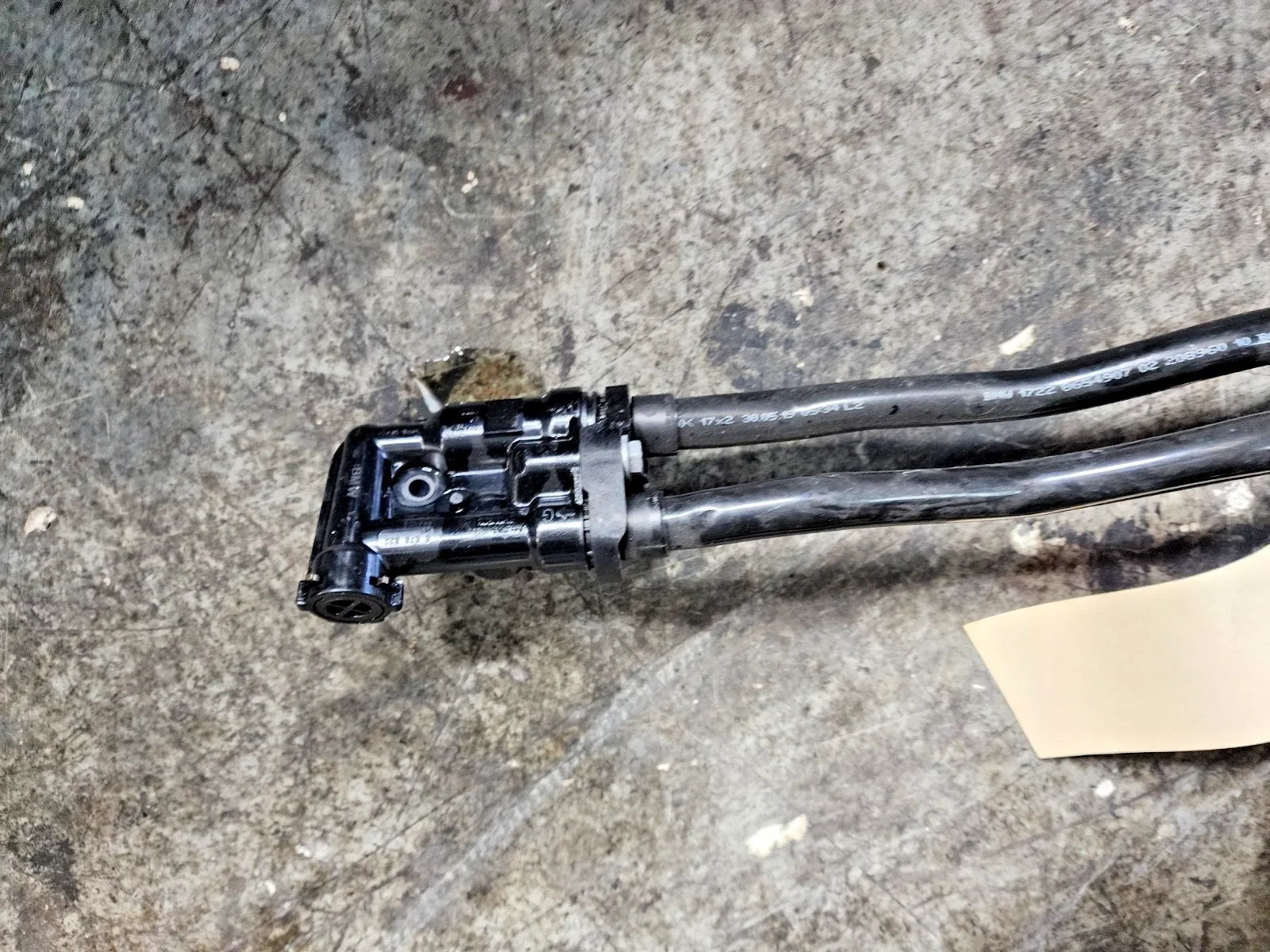 2019-2022 BMW 330i G20 Transmission Valve Body OEM 8654894 image 3