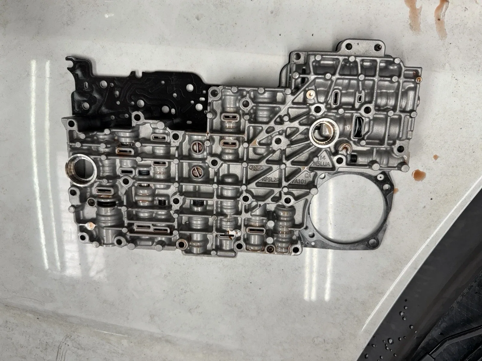 Ford 5R55S Valve Body RF5L2P-7A101-CA OEM image 2