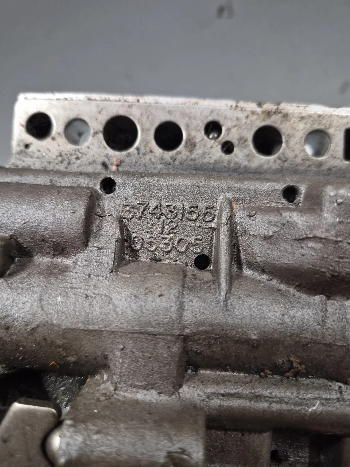 1977 Chrysler TF727 Valve Body MPN 3743155 image 4