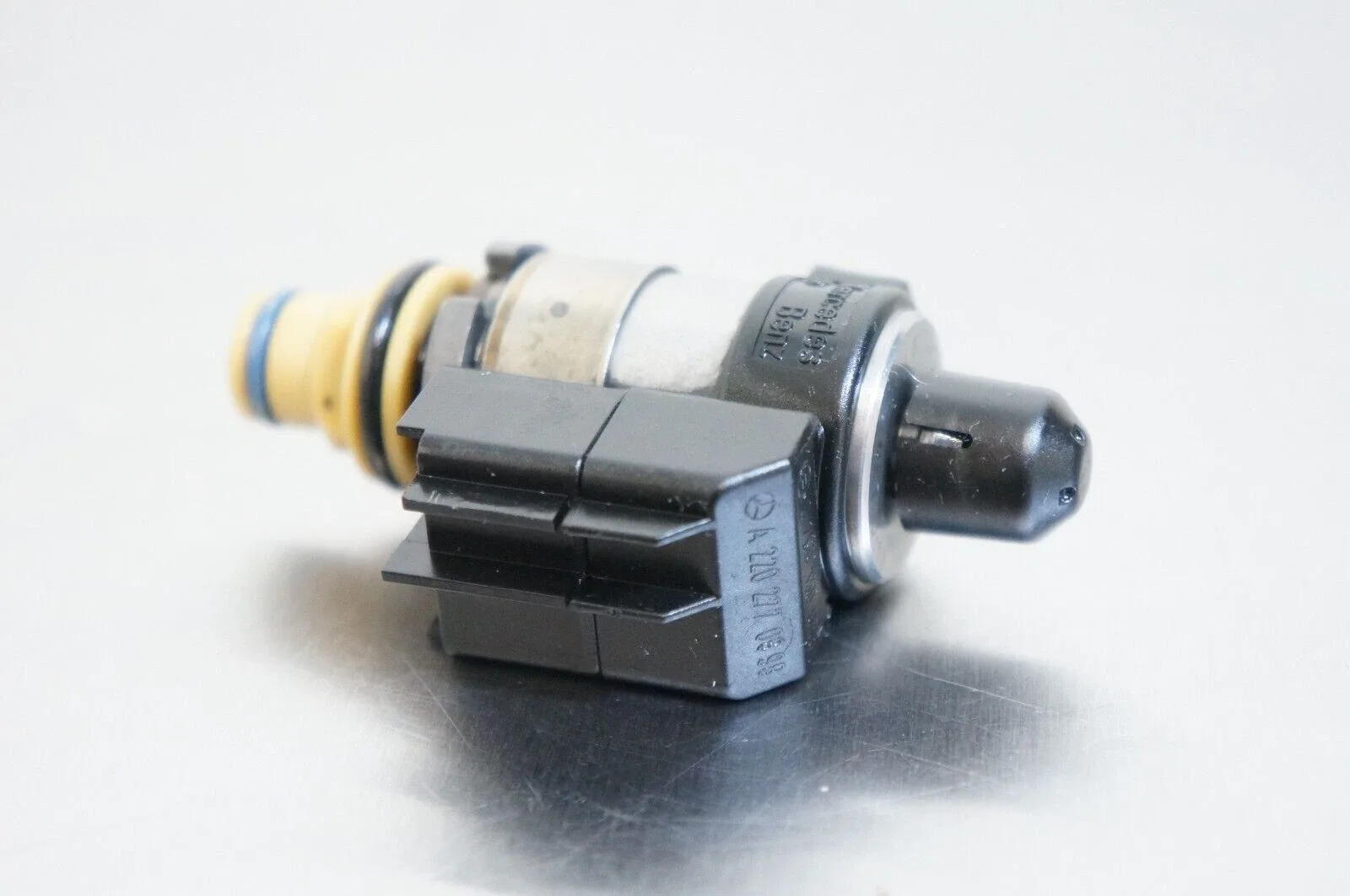 Mercedes-Benz valve body solenoid A2202770898 (722.9 7G-Tronic) - SL550 CLK350 CLS550 image 4