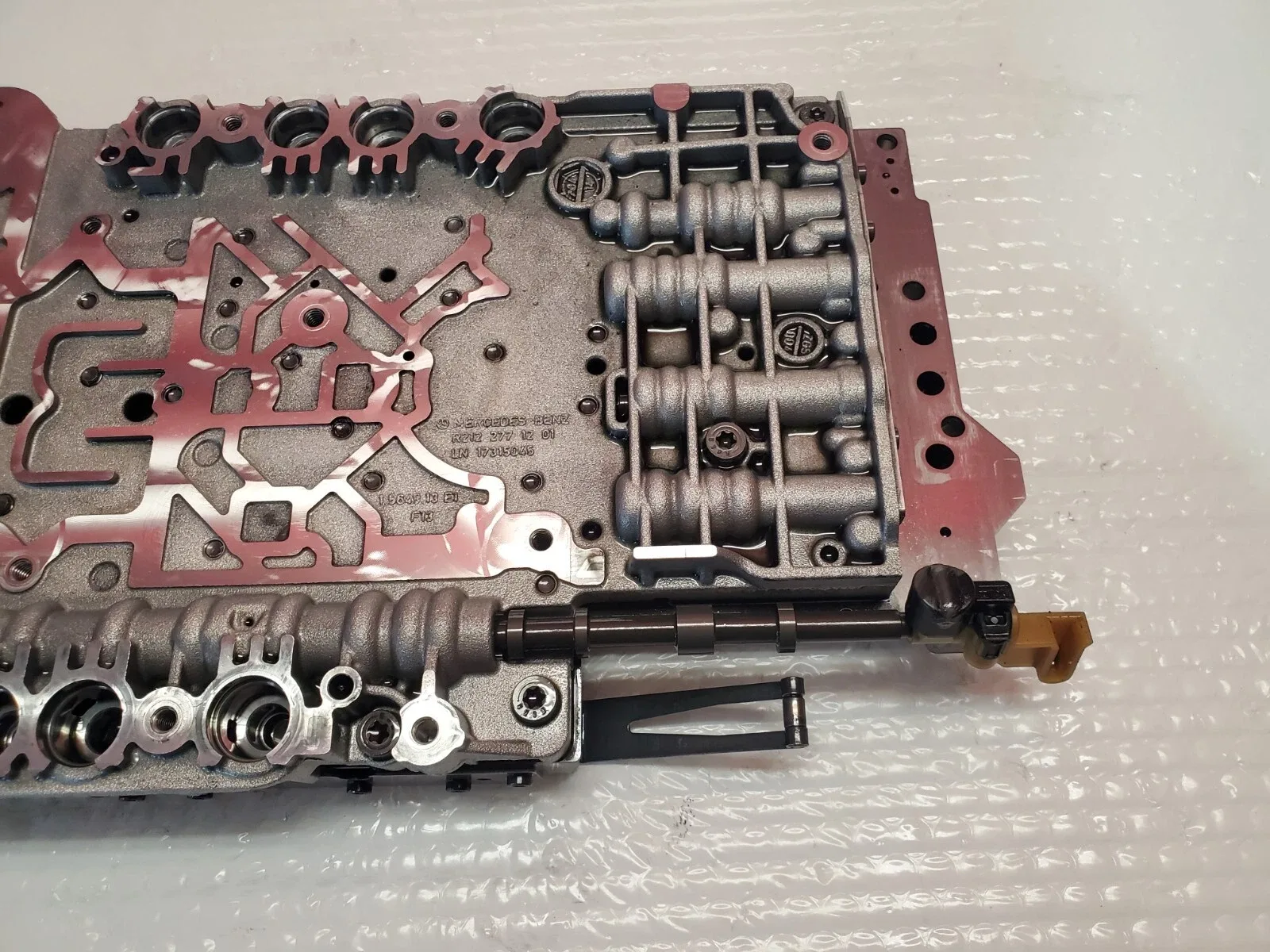 2014-2016 Mercedes E350 TRONIC Transmission Valve Body TCM R212 277 12 01 image 3