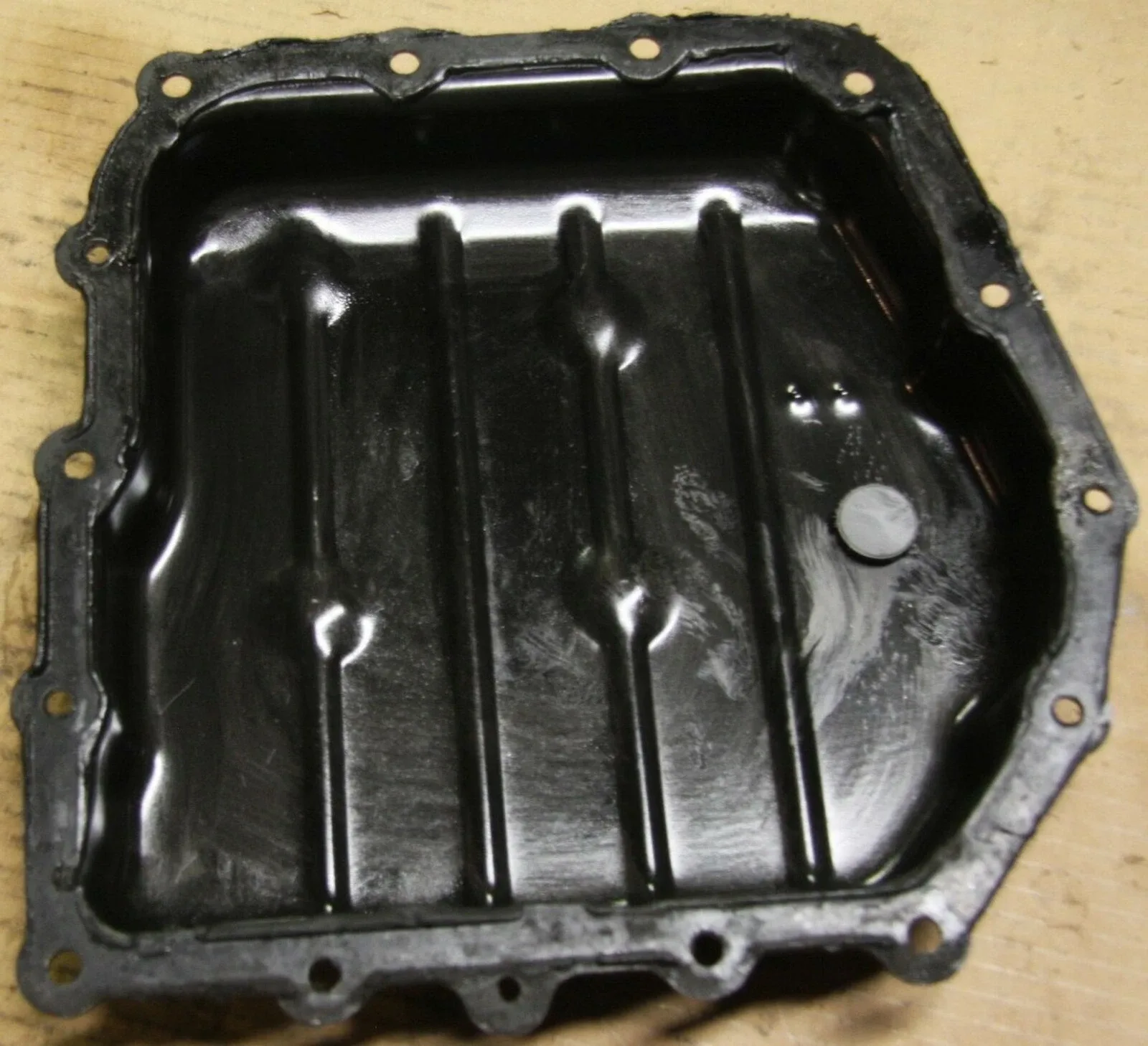 Chrysler 41TE (A604) Valve Body Oil Pan - MPN 997 0030 image 2