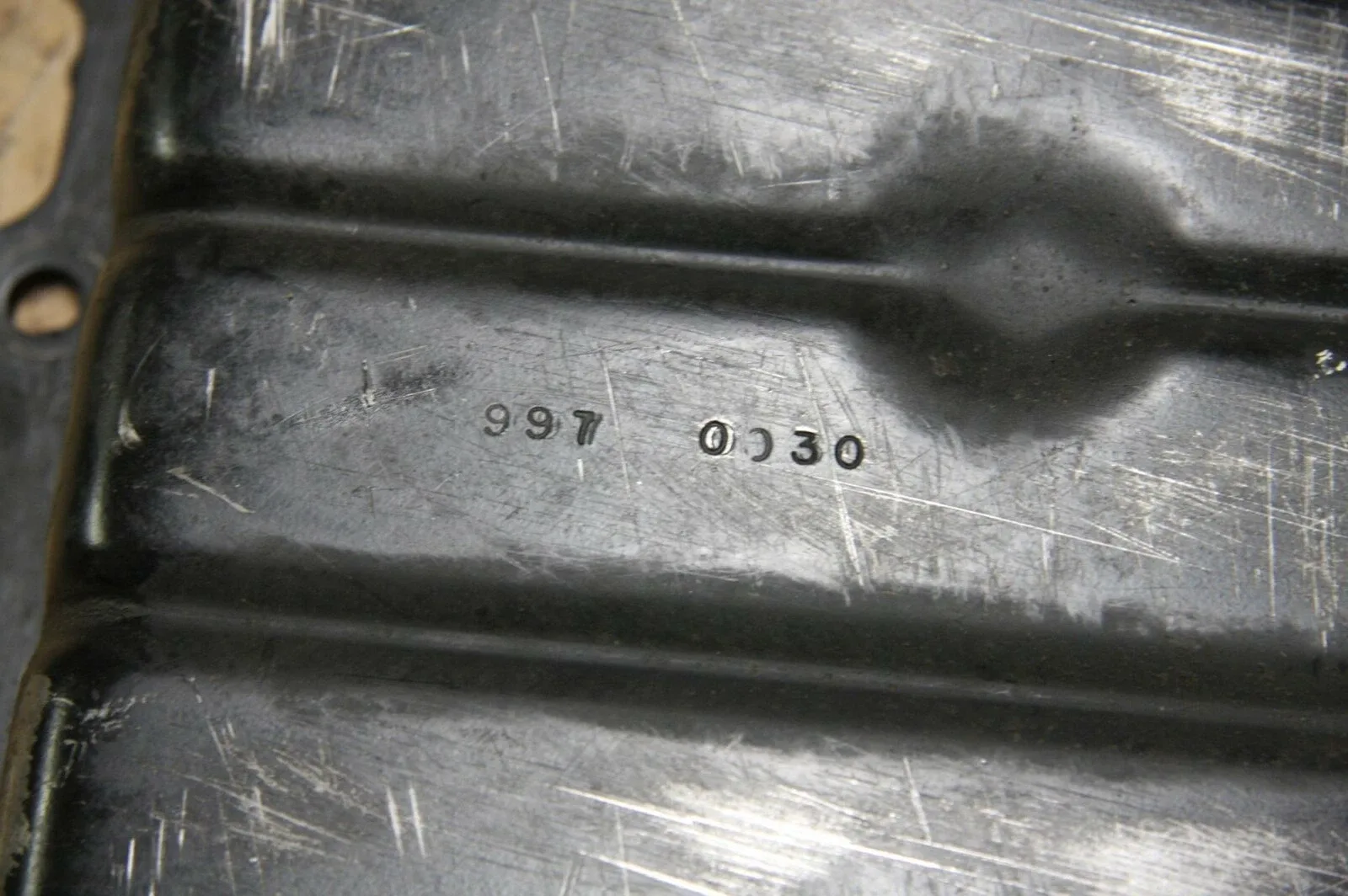 Chrysler 41TE (A604) Valve Body Oil Pan - MPN 997 0030 image 3