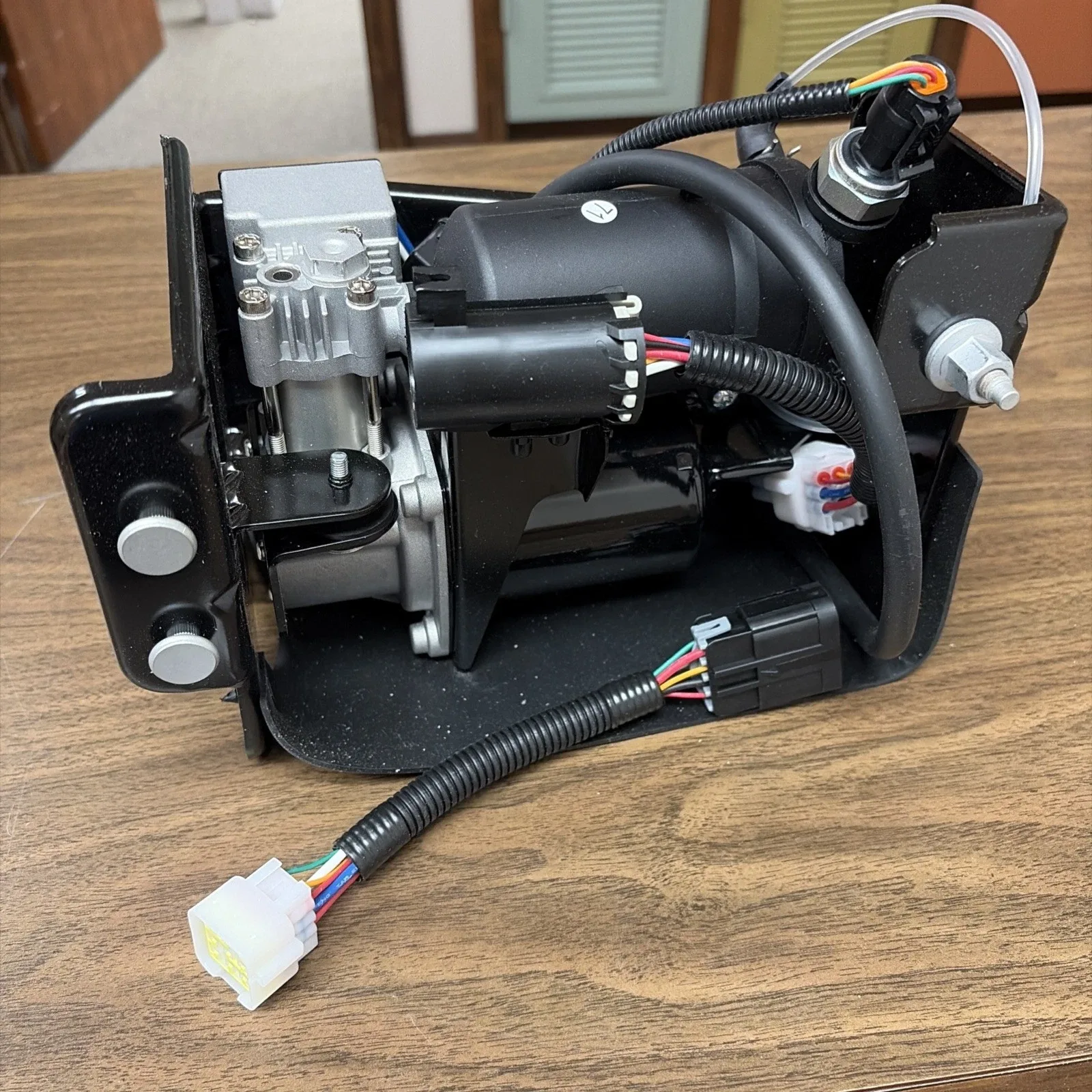 2001-2016 Cadillac Chevy Air Ride Suspension Compressor 15254590