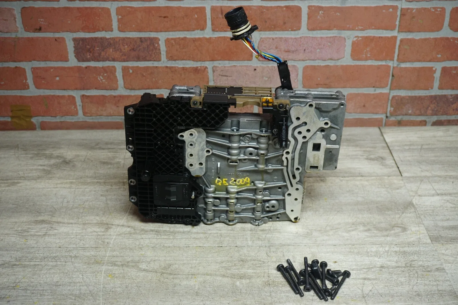 2009-2010 Audi Q5 Transmission Valve Body OEM 0260550040 image 3
