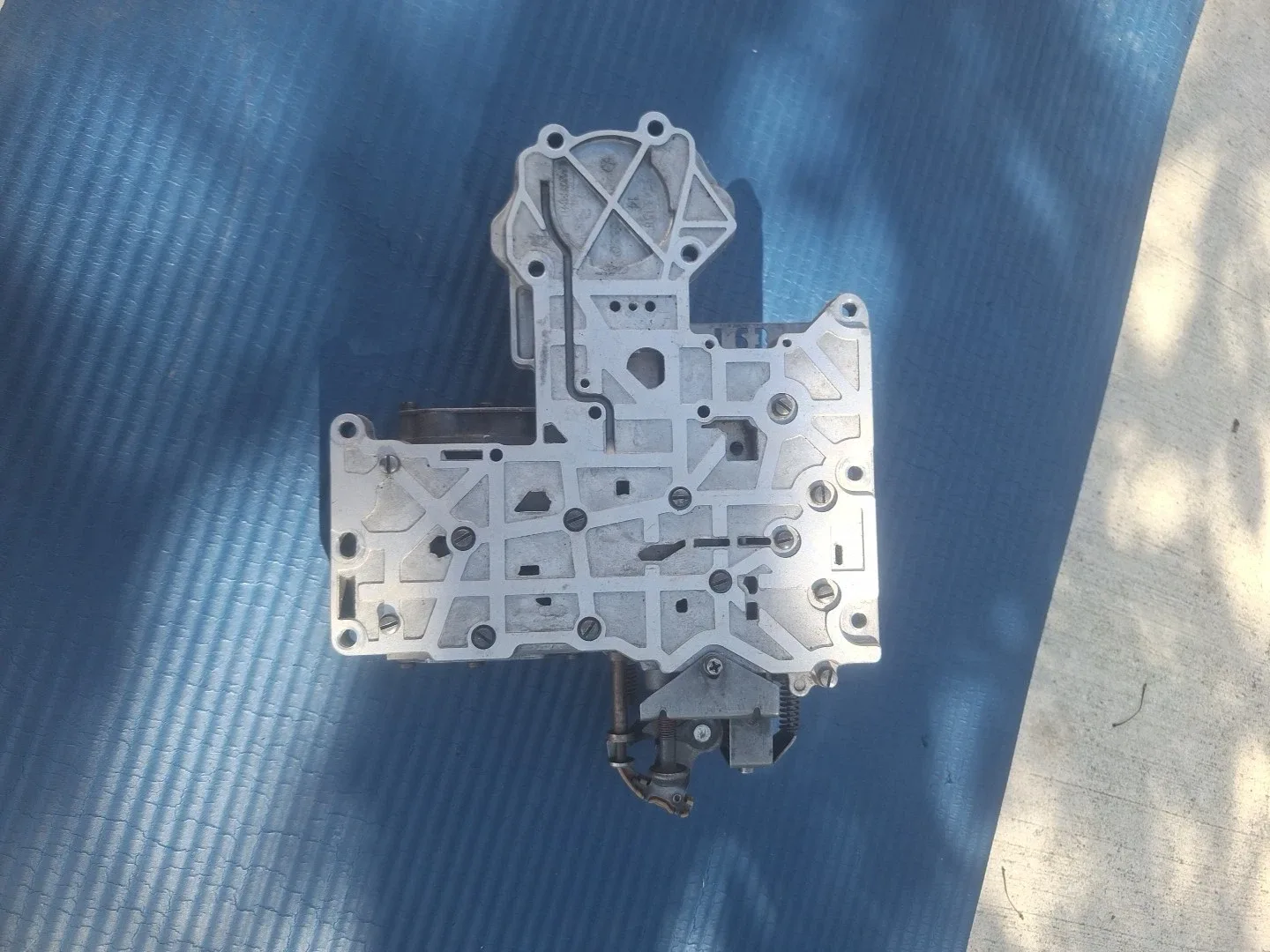 1972-up Jeep Transmission Valve Body 3743155 image 3