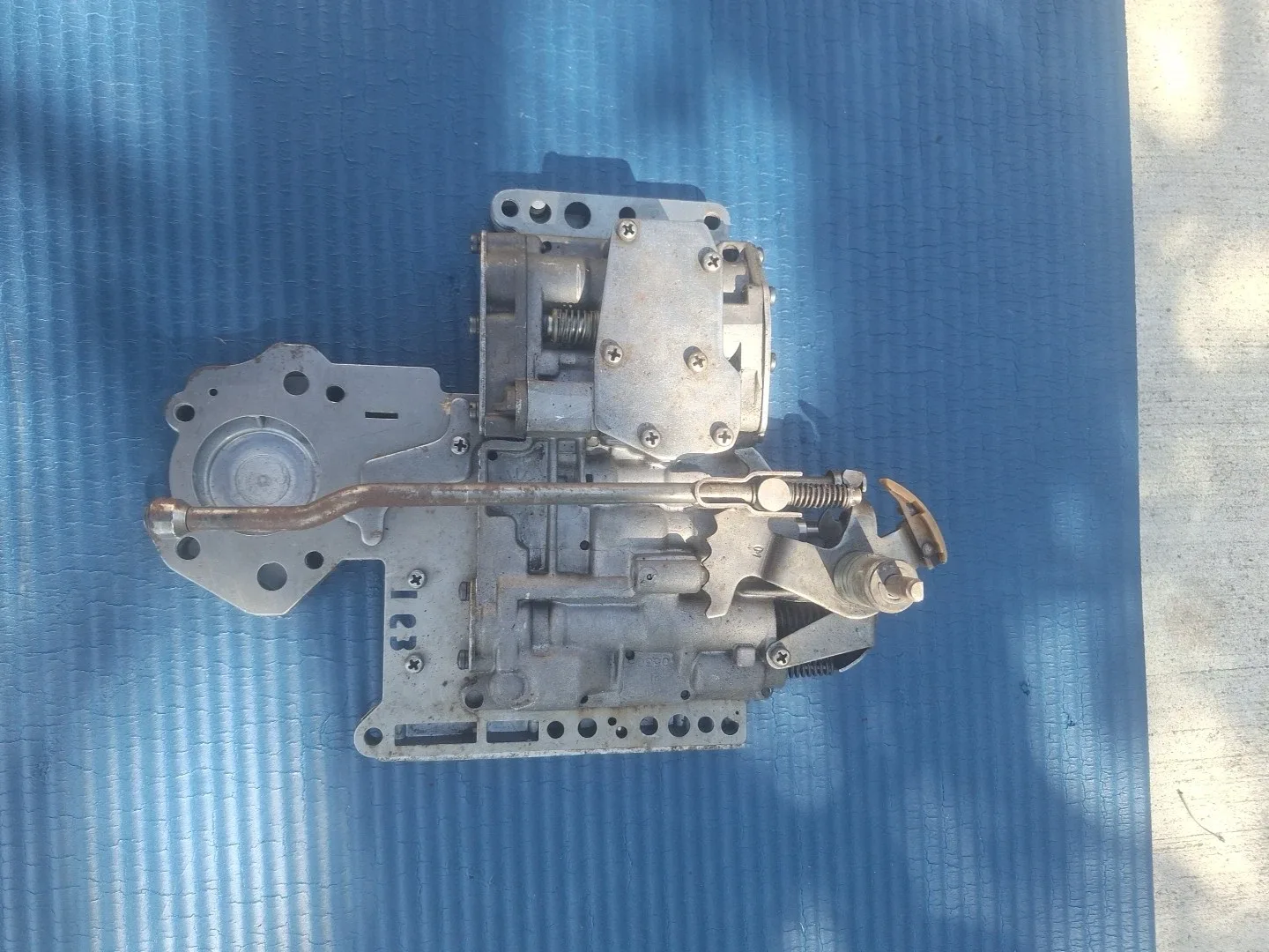 1972-up Jeep Transmission Valve Body 3743155