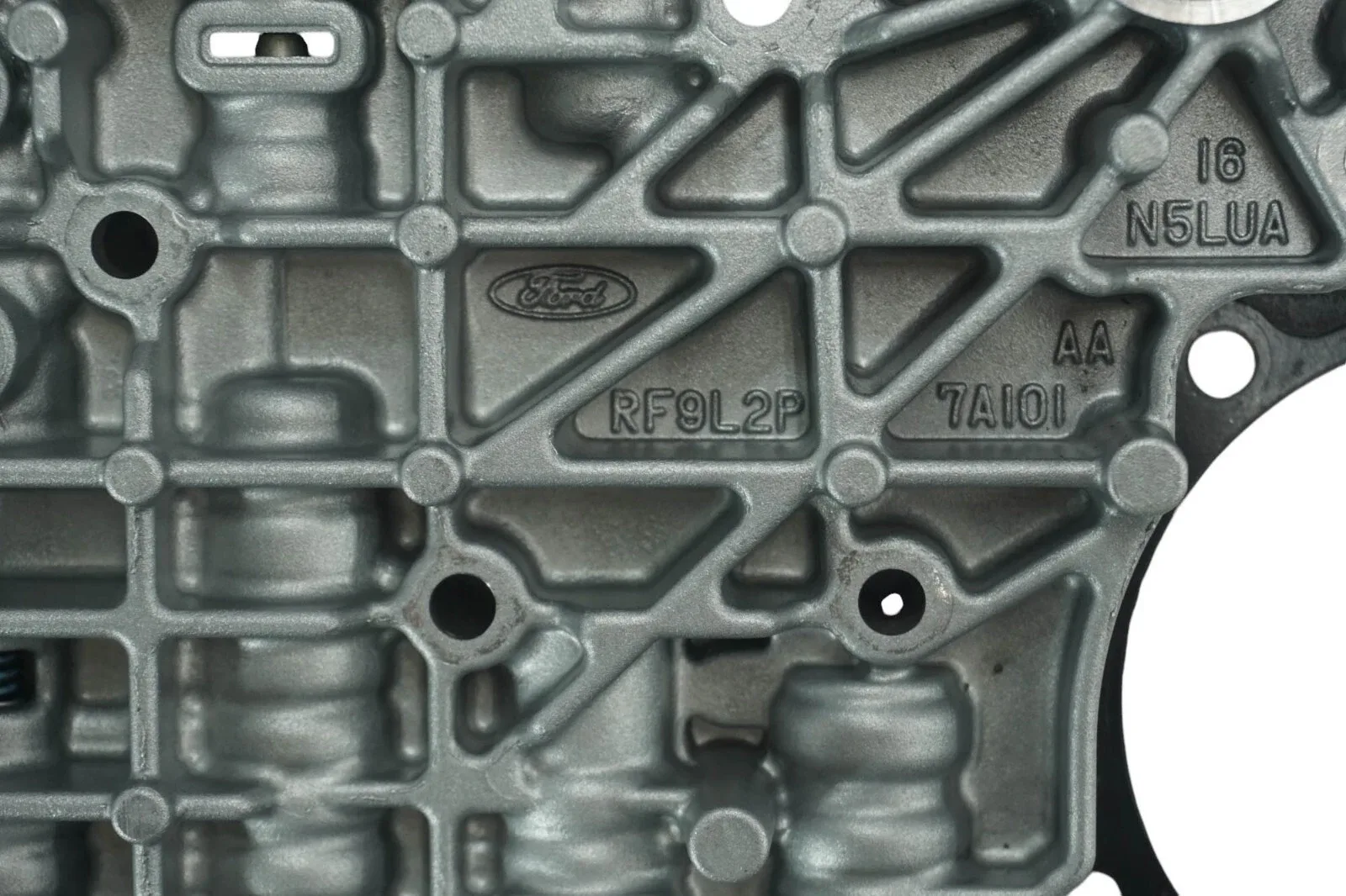 Ford Valve Body 5R55S/5R55W MPN 16740GE (Cast RF9L2P-7A101-AA) image 4