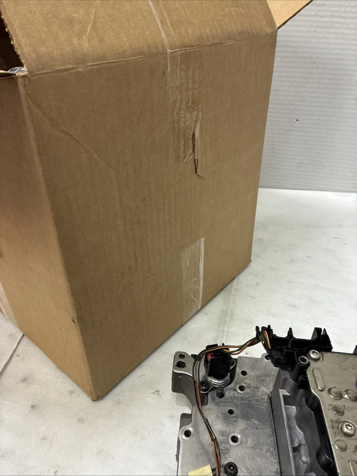 Unbranded Transmission Valve Body - Direct Replacement image 3