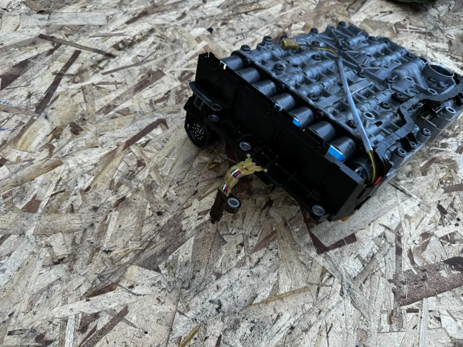 2019-2023 BMW X3/X4 Transmission Valve Body Control Module OEM image 4
