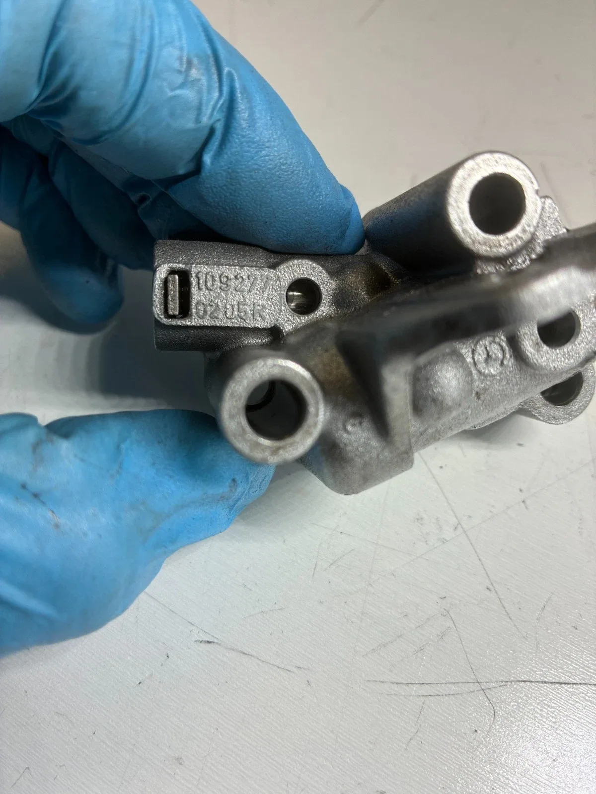 1977-1985 Mercedes-Benz W123 Valve Body 722.117 (1092770205) image 3