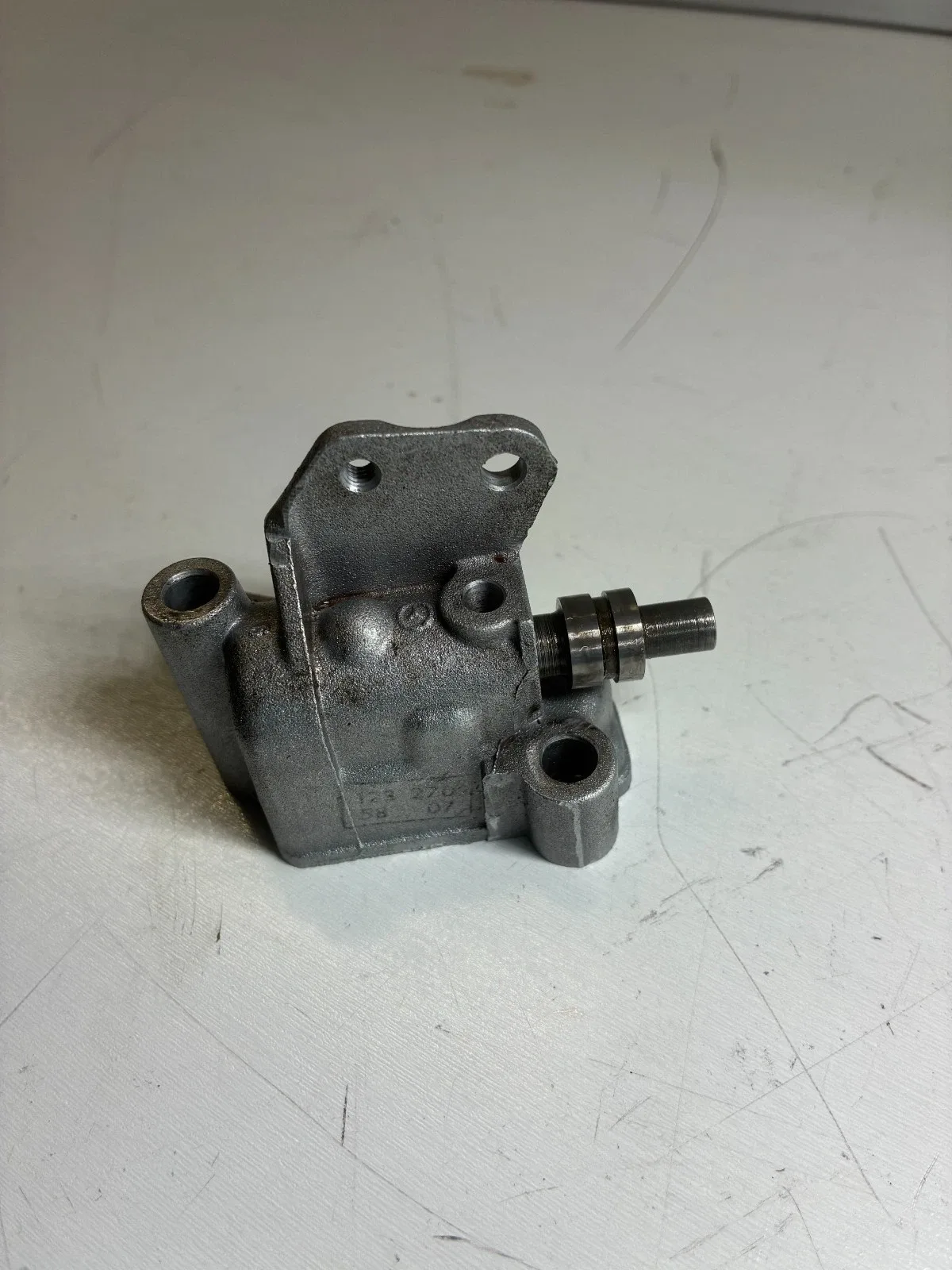 1977-1985 Mercedes-Benz W123 Valve Body 722.117 (1092770205)