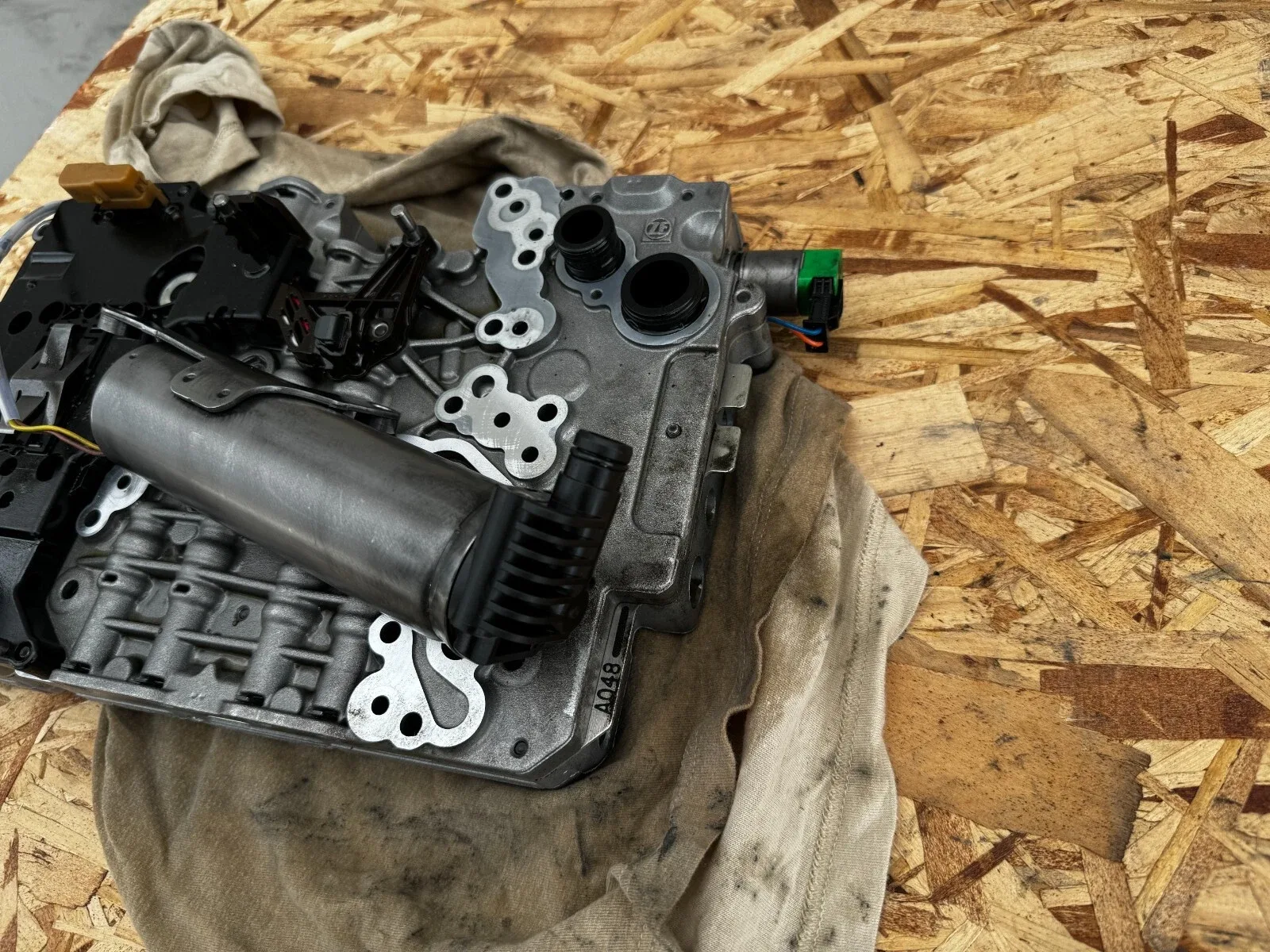 2012-2019 BMW Alpina B6/B7 4.4 Transmission Valve Body (OEM) image 2