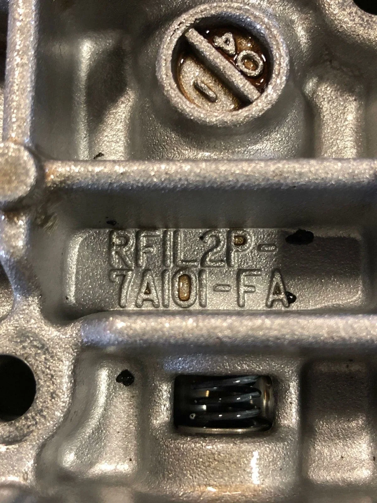 2004 Ford Explorer Transmission Valve Body image 4