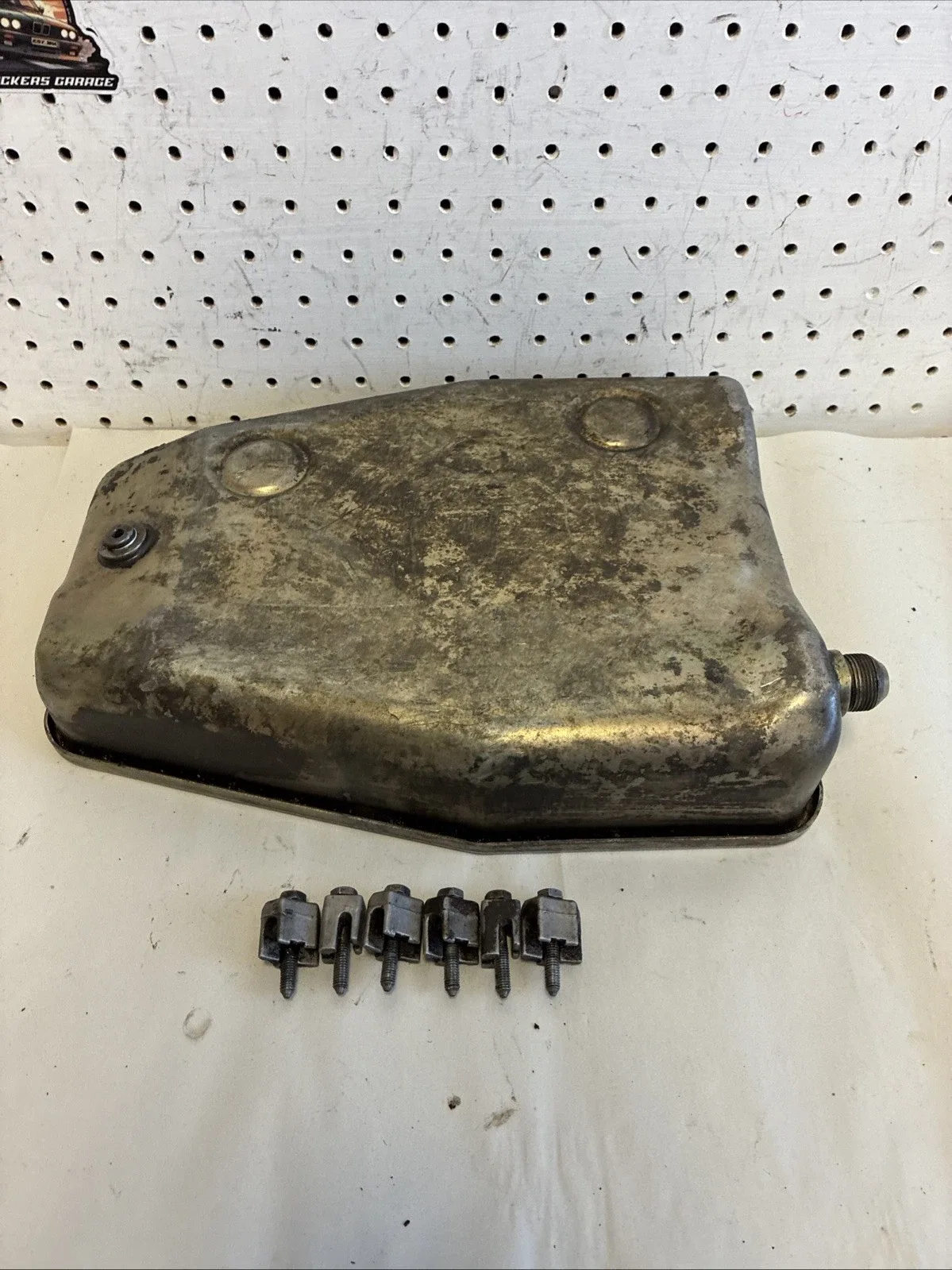 BMW E30 325i (M20) Automatic Transmission Oil Pan — MEYLE 3002411107