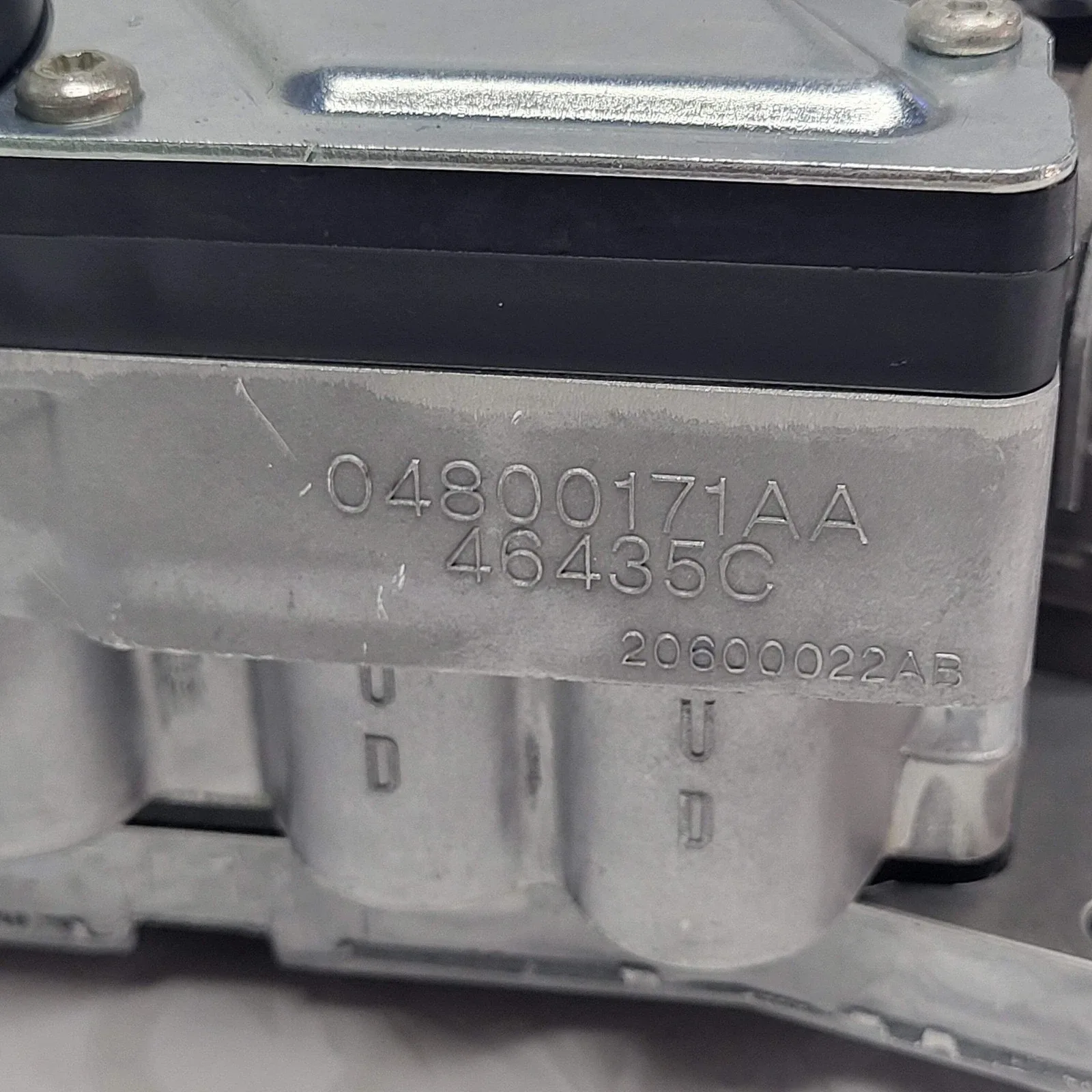 MOPAR Transmission Valve Body Kit R8051180AA (Remanufactured) image 3