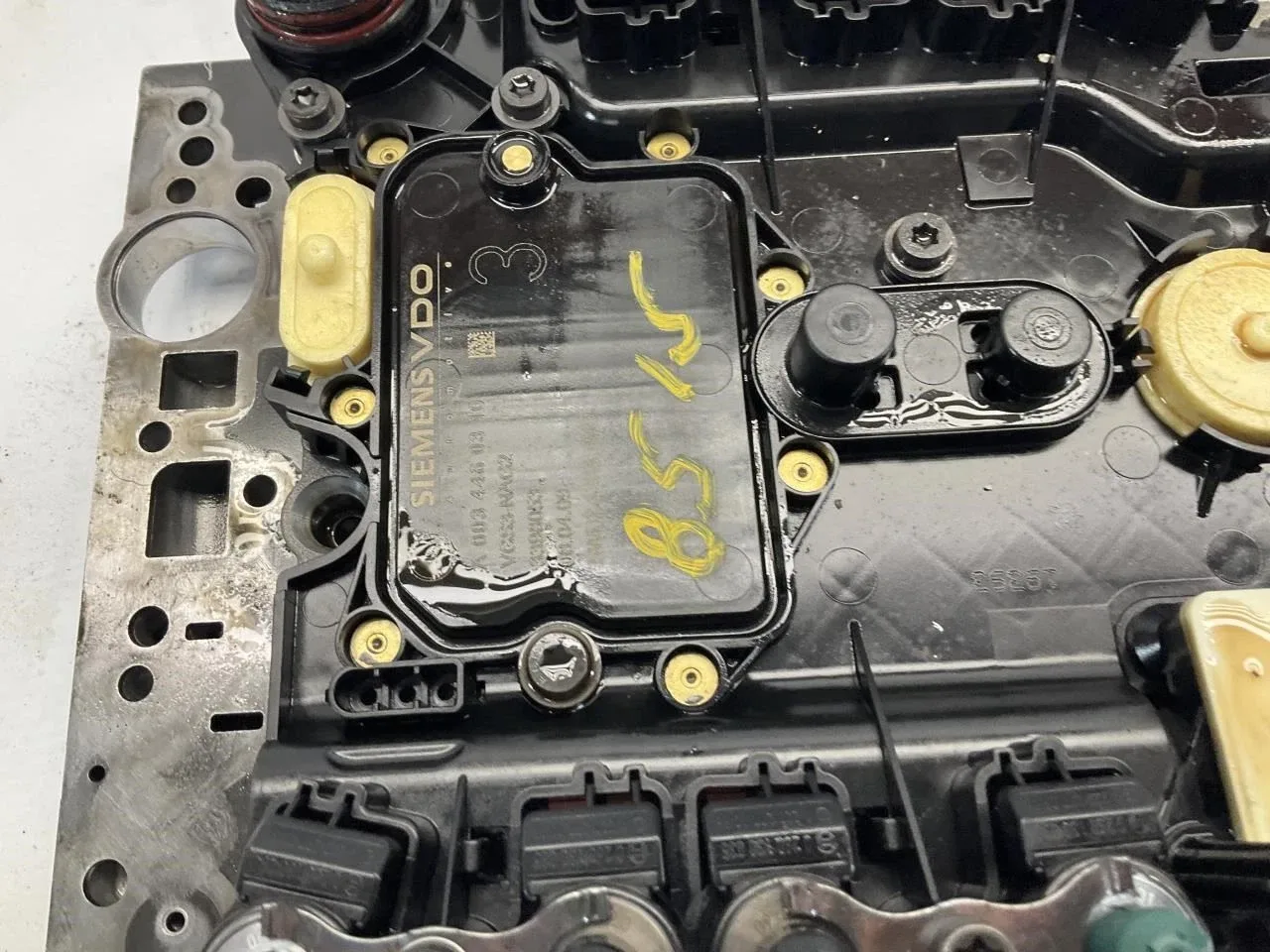 2012-2014 Mercedes-Benz C300 Transmission Valve Body B image 3