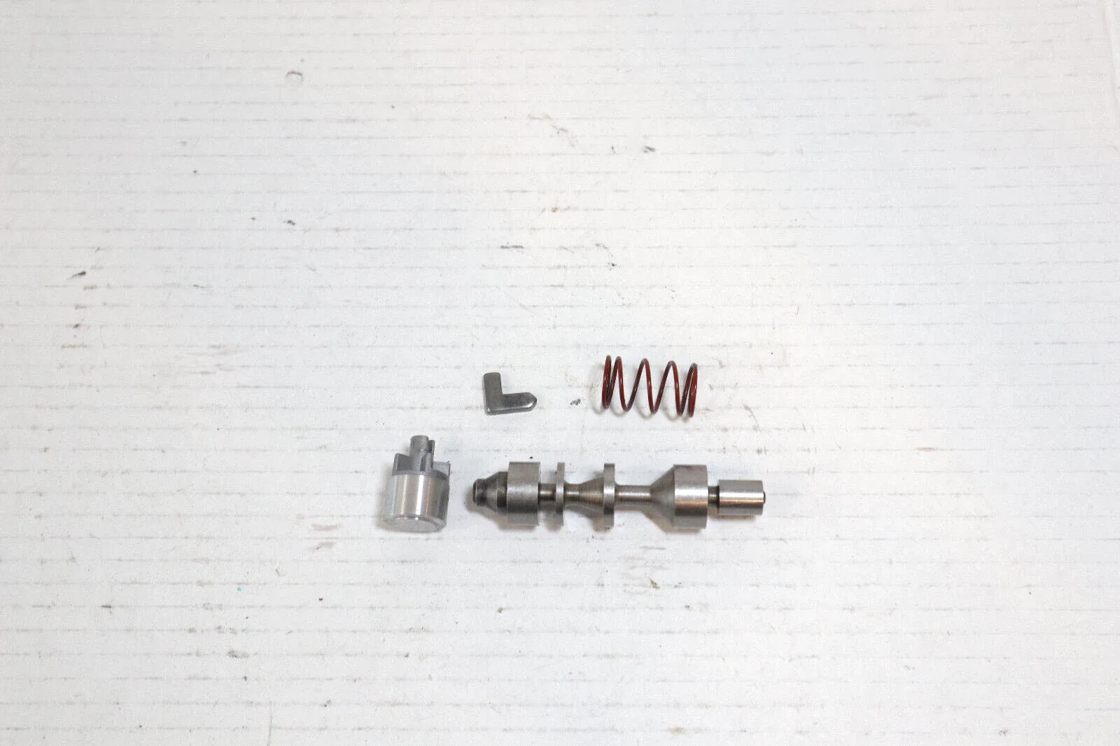 2003-2006 Porsche Cayenne 4.5 V8 Transmission Valve Body Mechatronic Valve Rod image 2