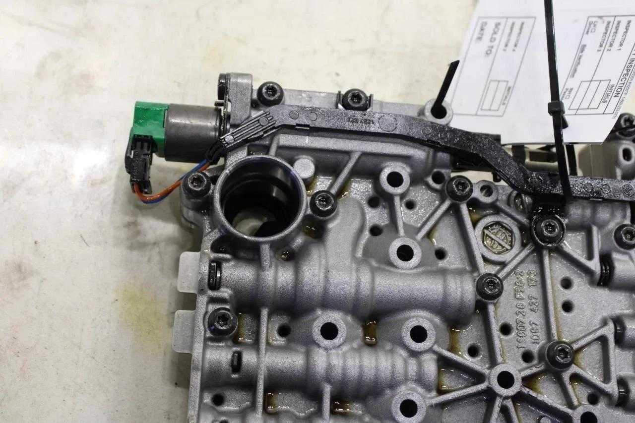 2013-2015 BMW 750i xDrive AWD Valve Body 24347544936 OEM image 3