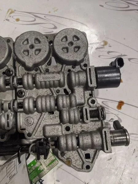 2003-2006 BMW 330i (E46) Automatic Transmission Valve Body MPN 7530438 image 4