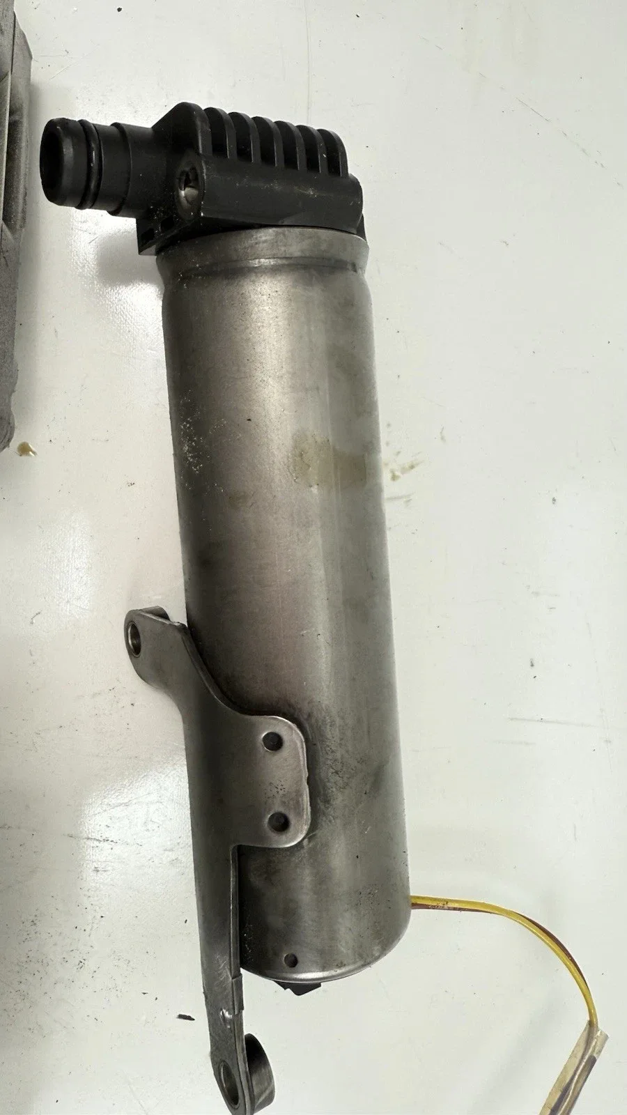 2014-2018 BMW Transmission Mechatronic Valve Body (0501333558) image 2