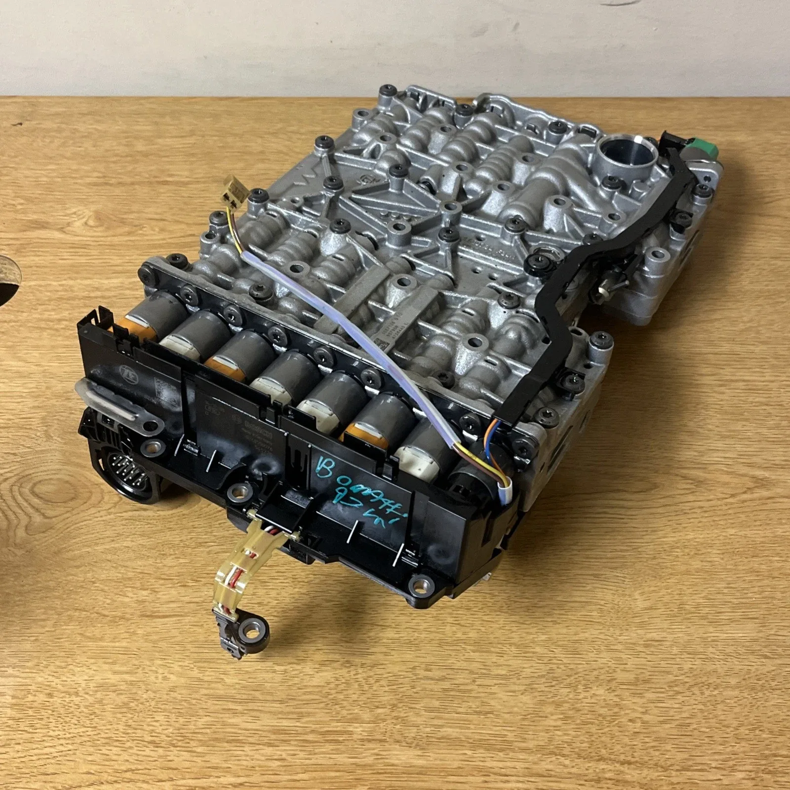 2015 Land Rover LR4 Auto Transmission Valve Body LR066994