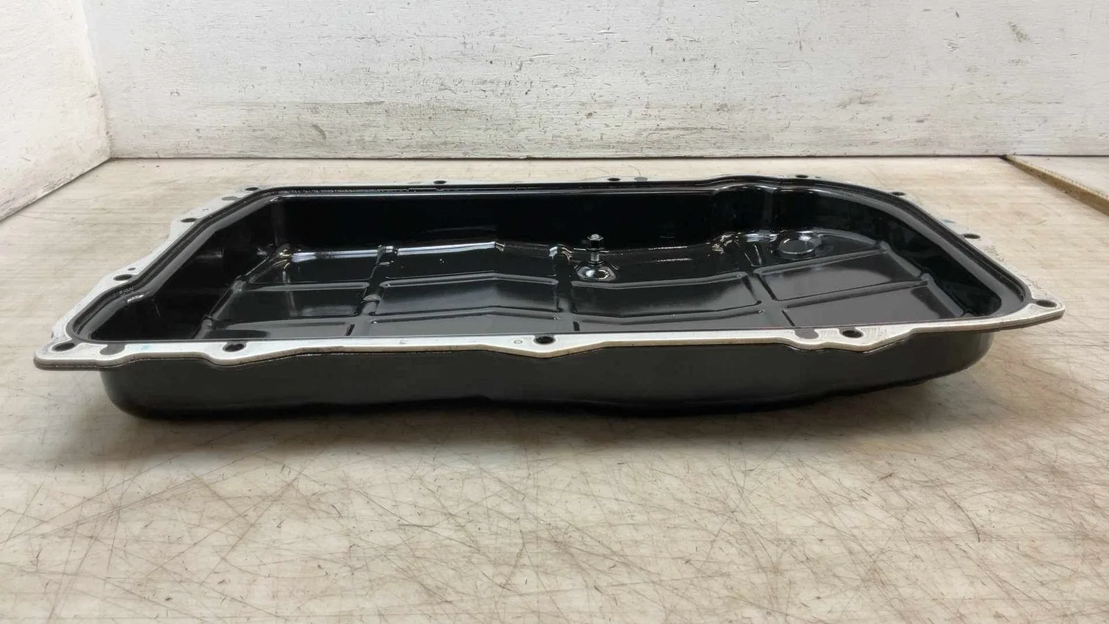 Jeep Gladiator JT OEM 3.6L Auto Trans Oil Pan 2020 2021-2023 173926 image 2