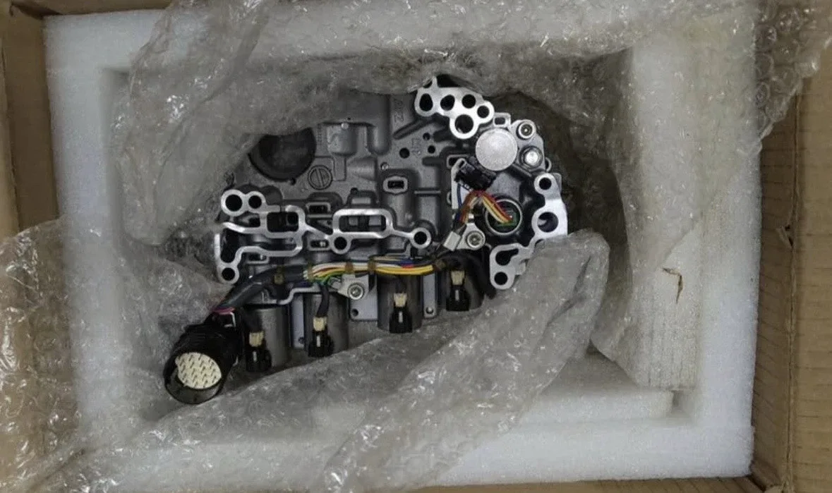 2014+ Nissan Versa Transmission Valve Body image 4