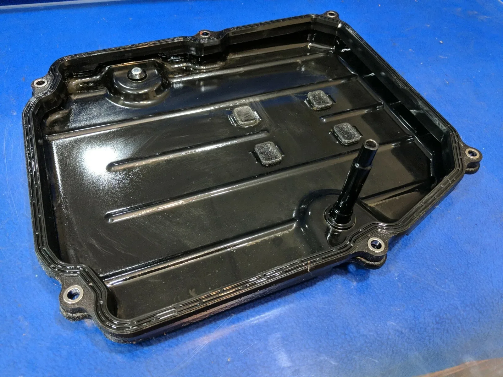2008 Lexus LS600hL Transmission Oil Pan OEM 35106-30280