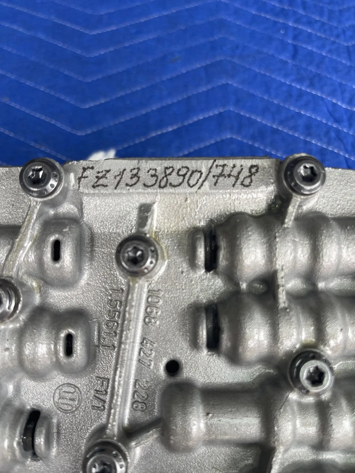 2012 BM 6750 Li Transmission Valve Body - MPN 24-34-9-456-098 image 2