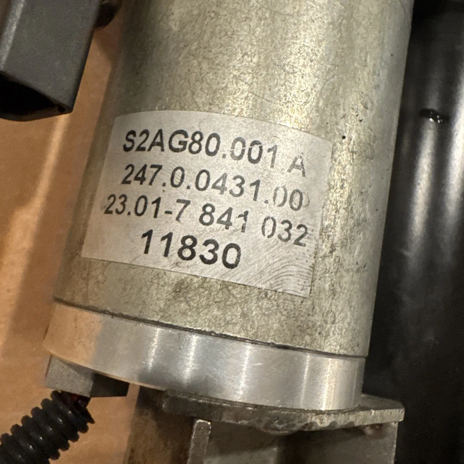 2006-2010 BMW E60 E63 M5 M6 SMG Valve Body Solenoid Block OEM image 3