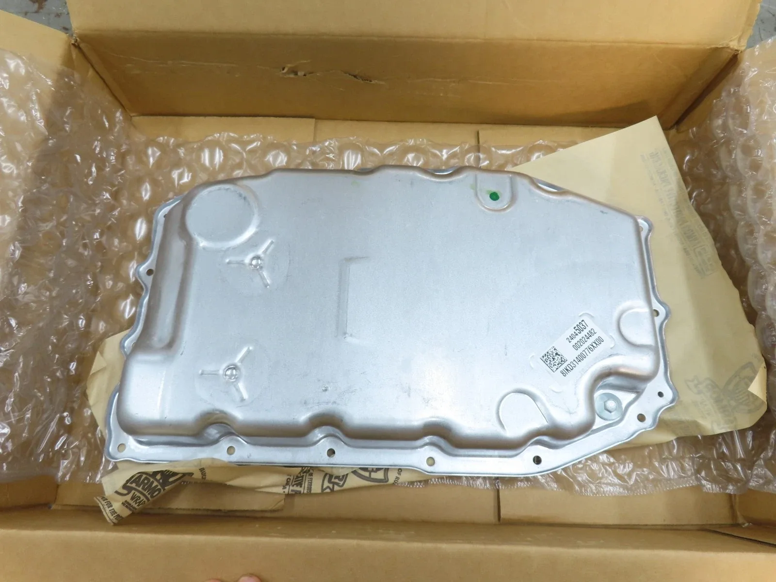 GM 24045037 Transmission Oil Pan General Motors image 2