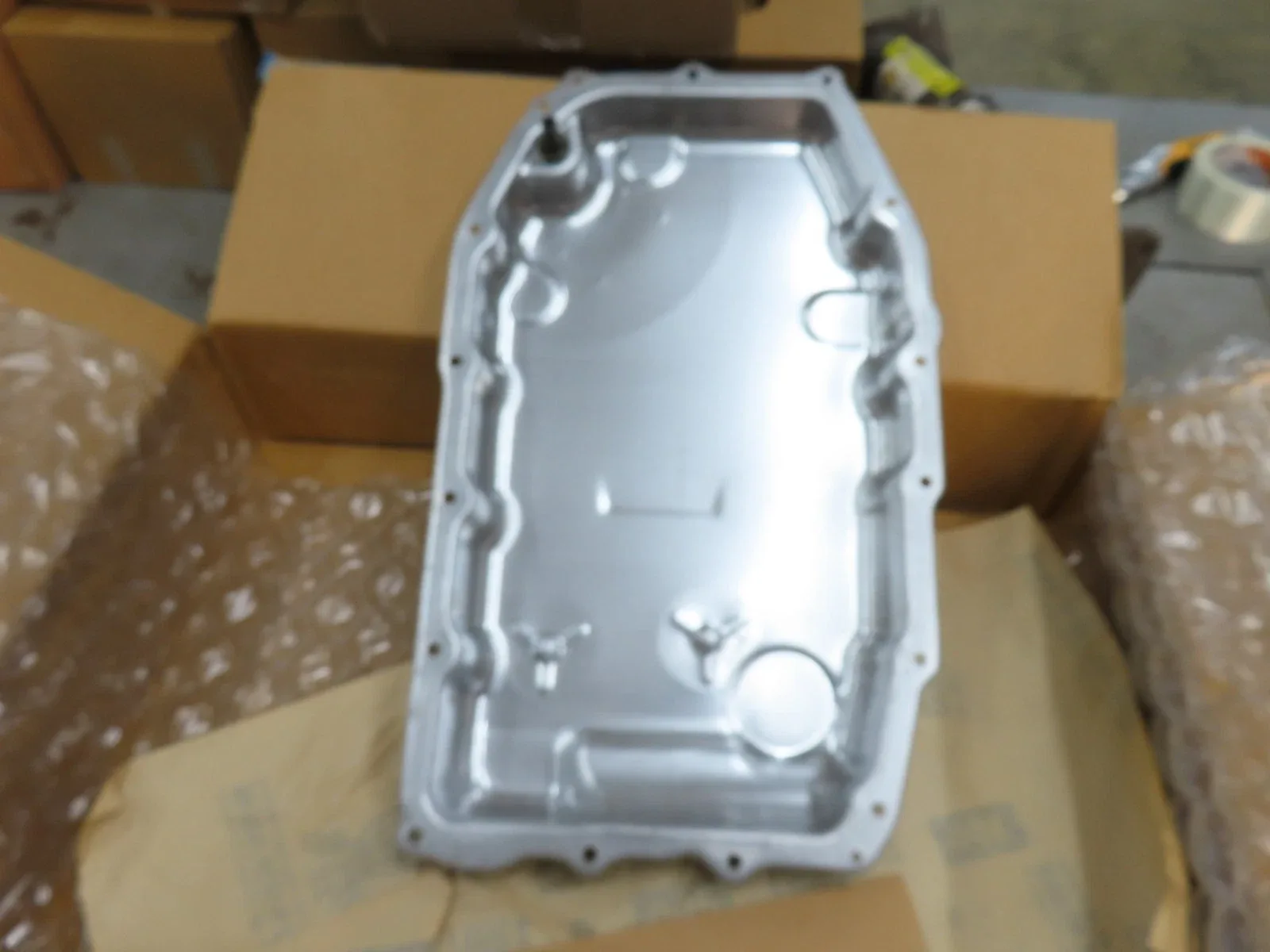 GM 24045037 Transmission Oil Pan General Motors image 4